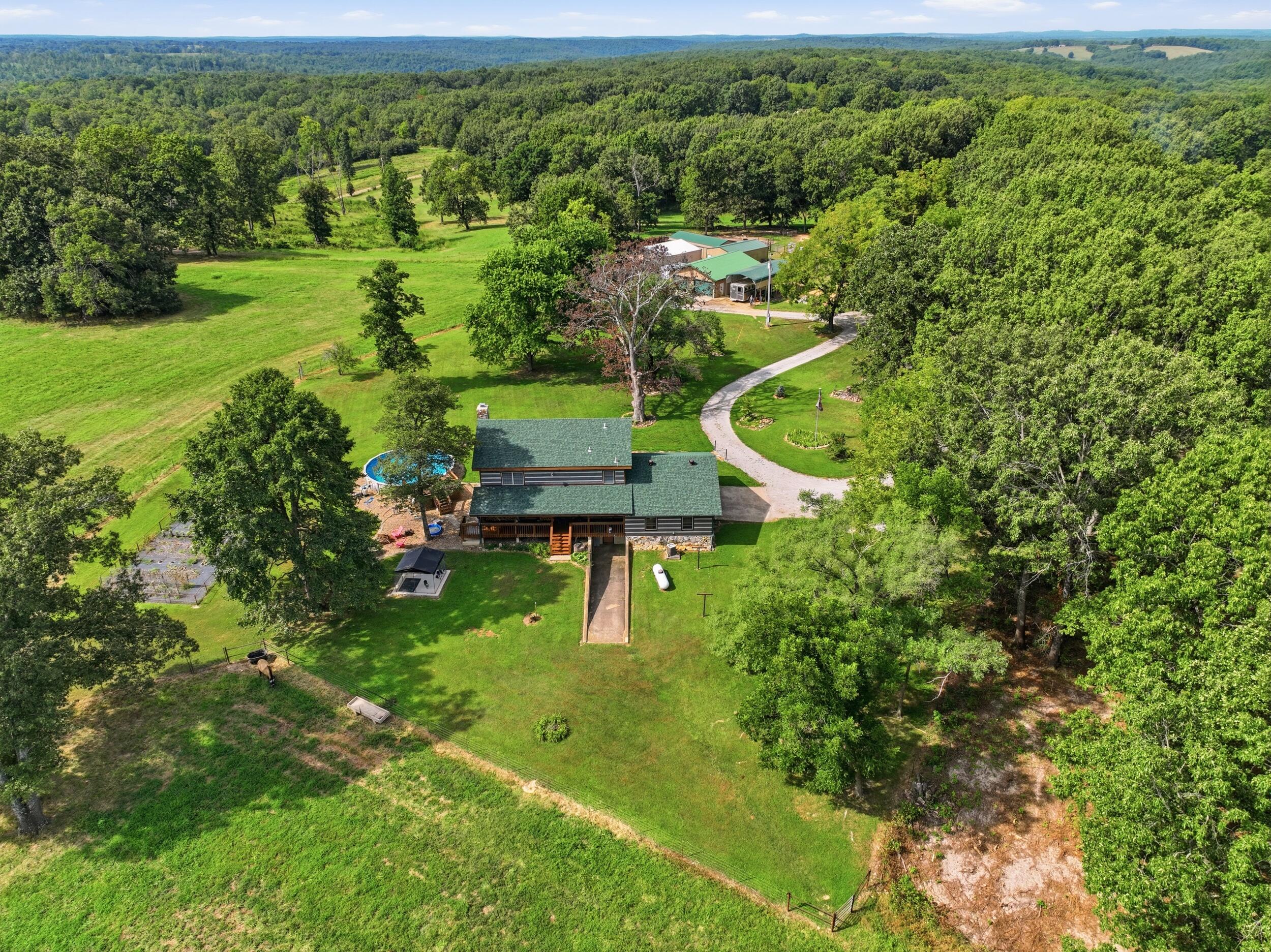 main property photo 45