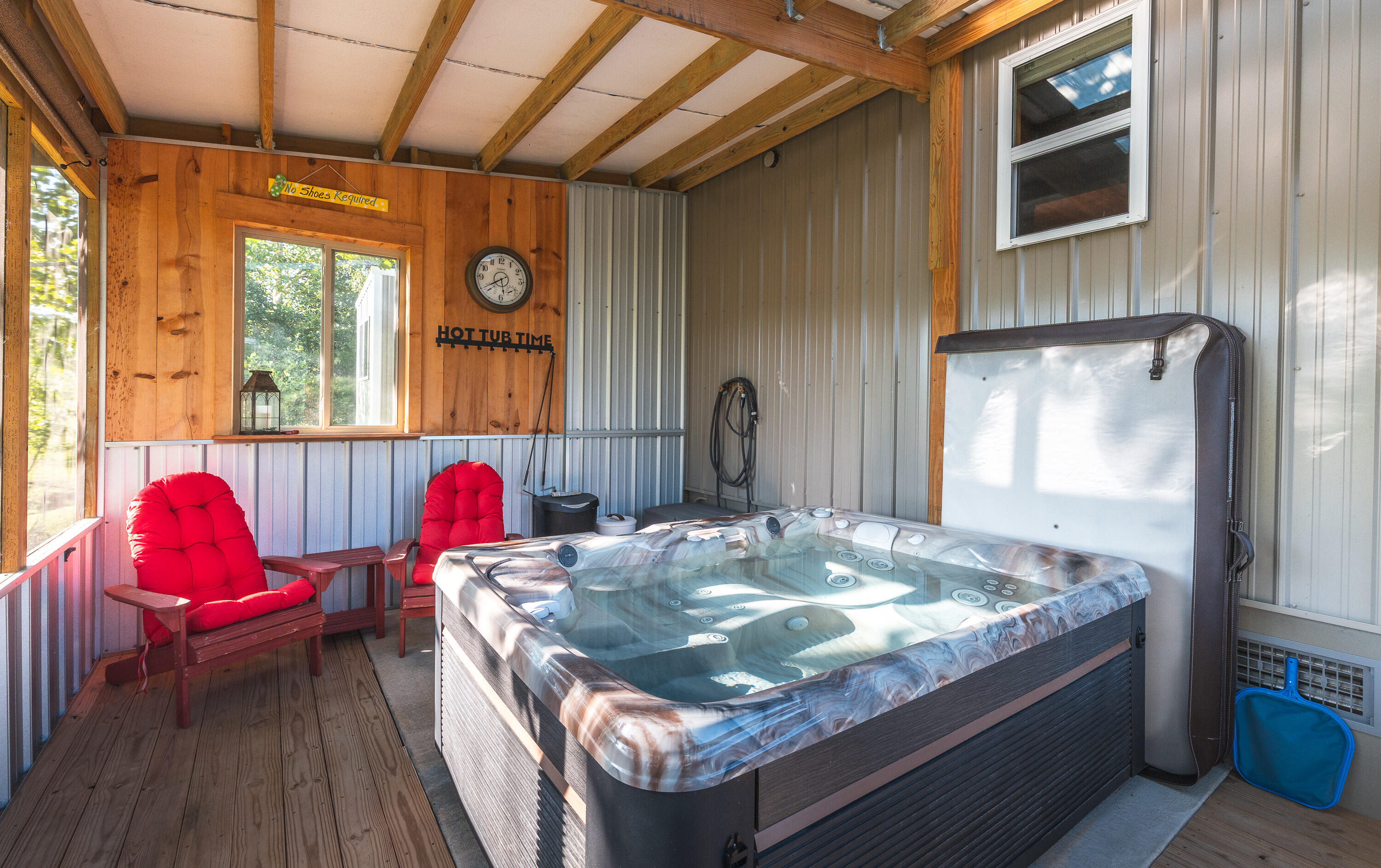 main property photo 34