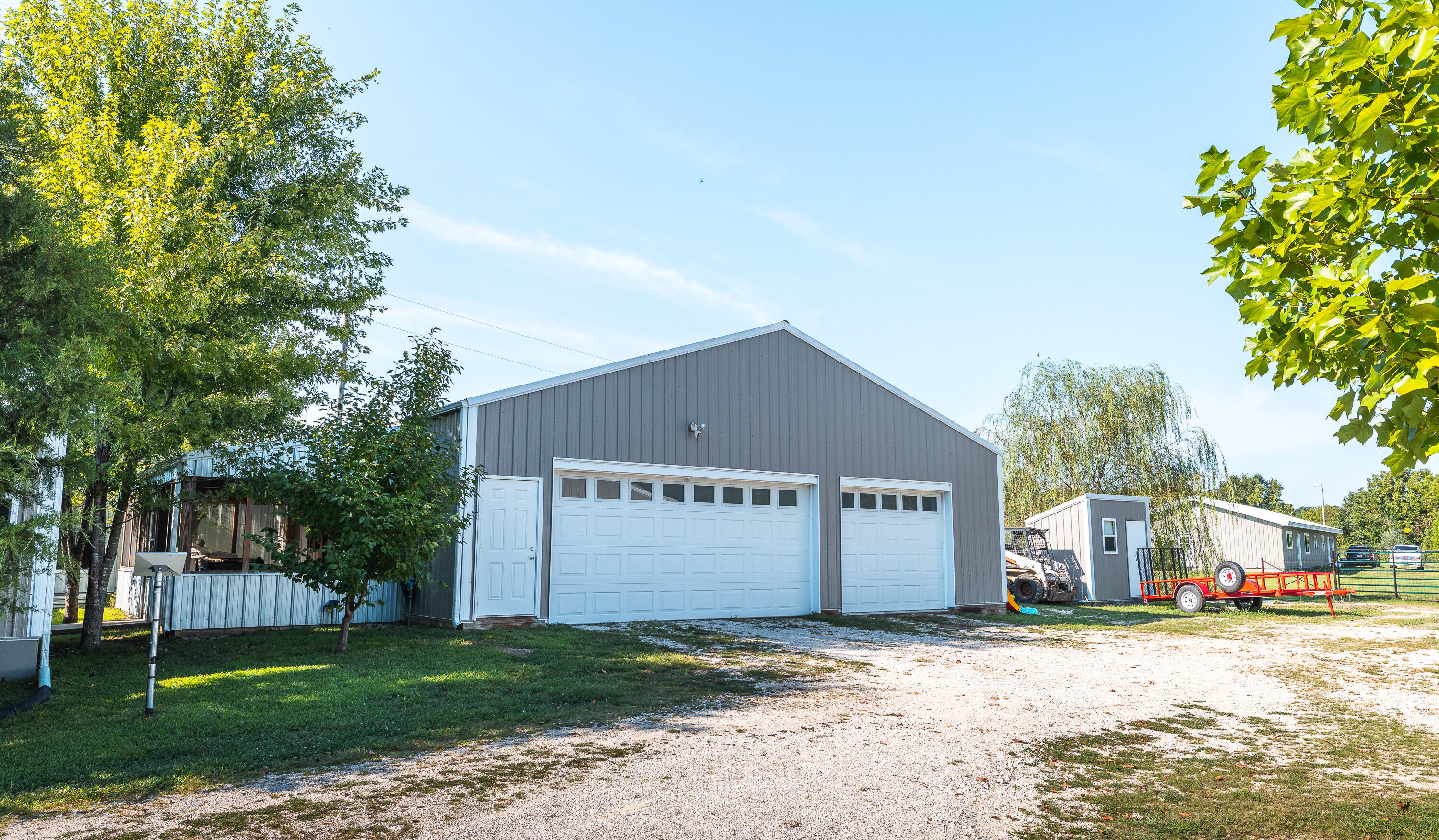 main property photo 35
