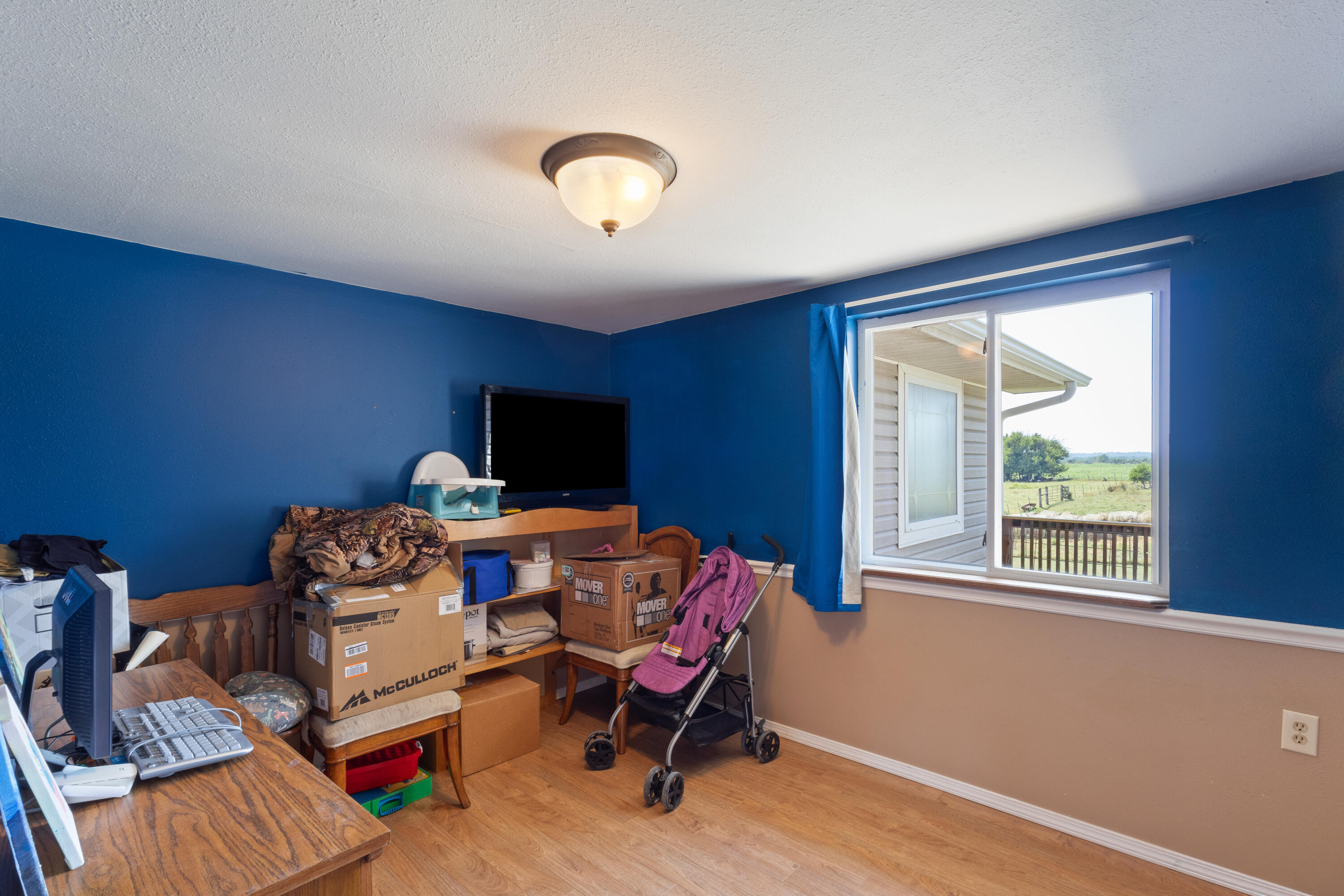 main property photo 35