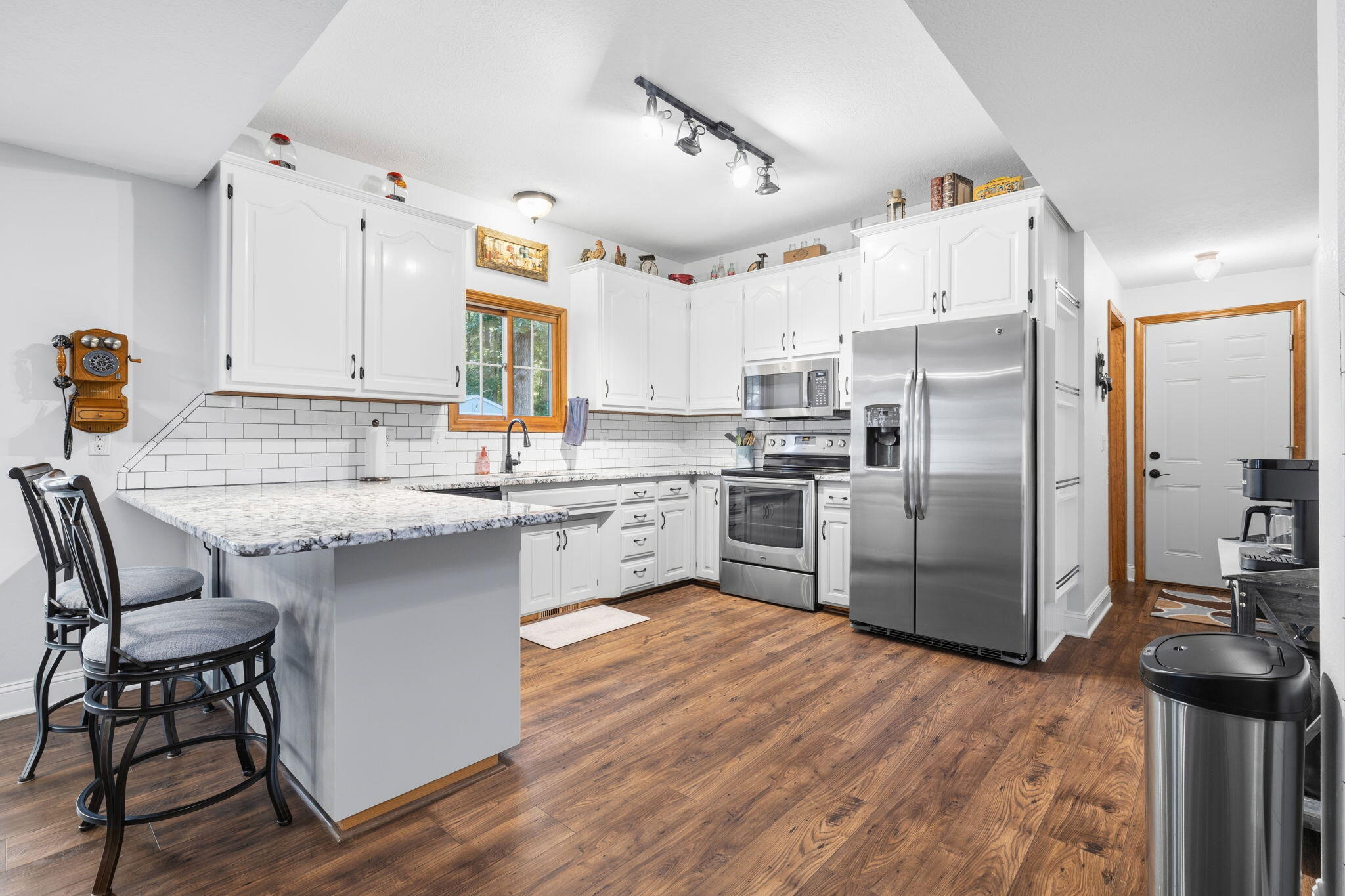 main property photo 17