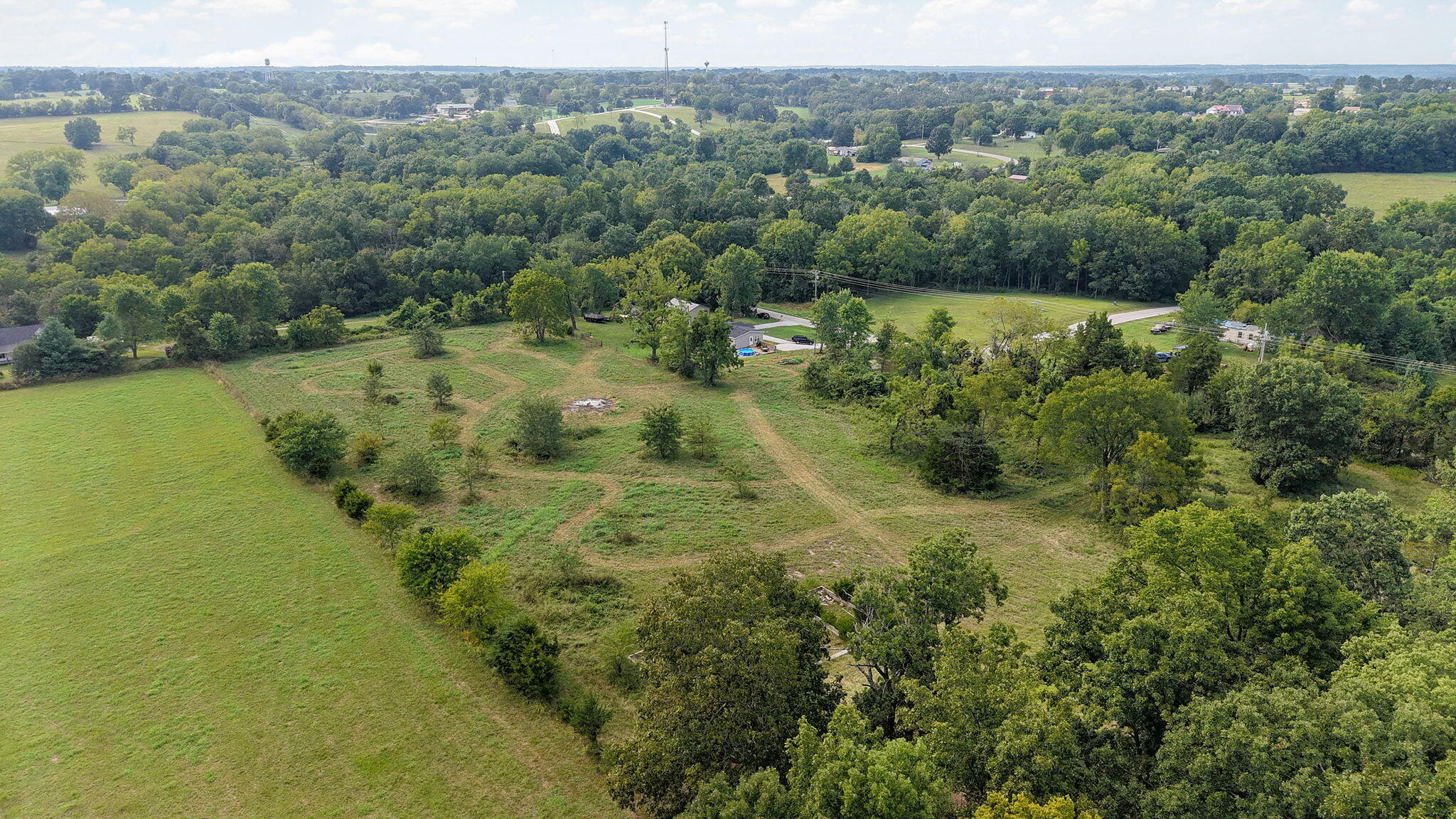 main property photo 31