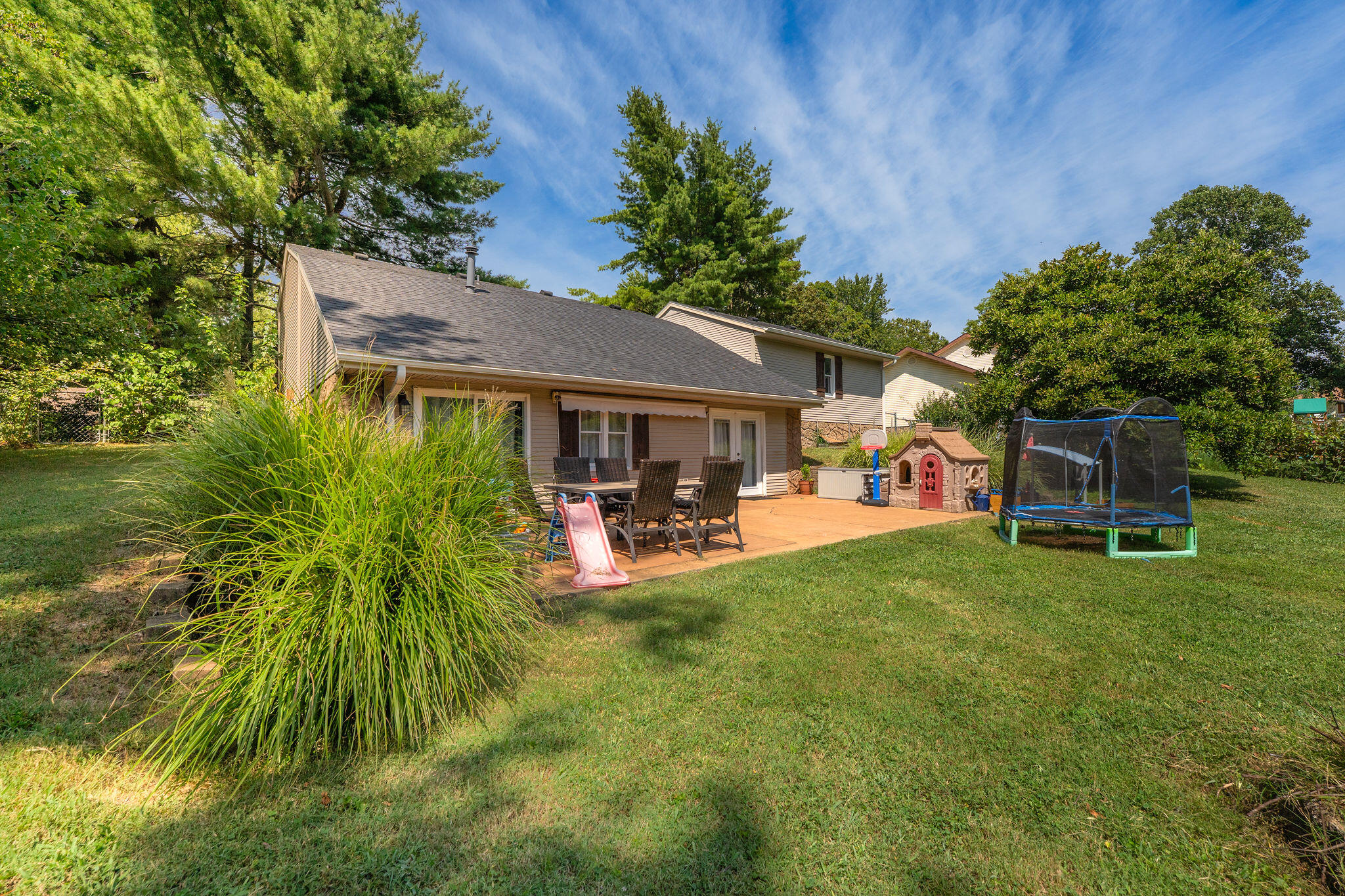 main property photo 34