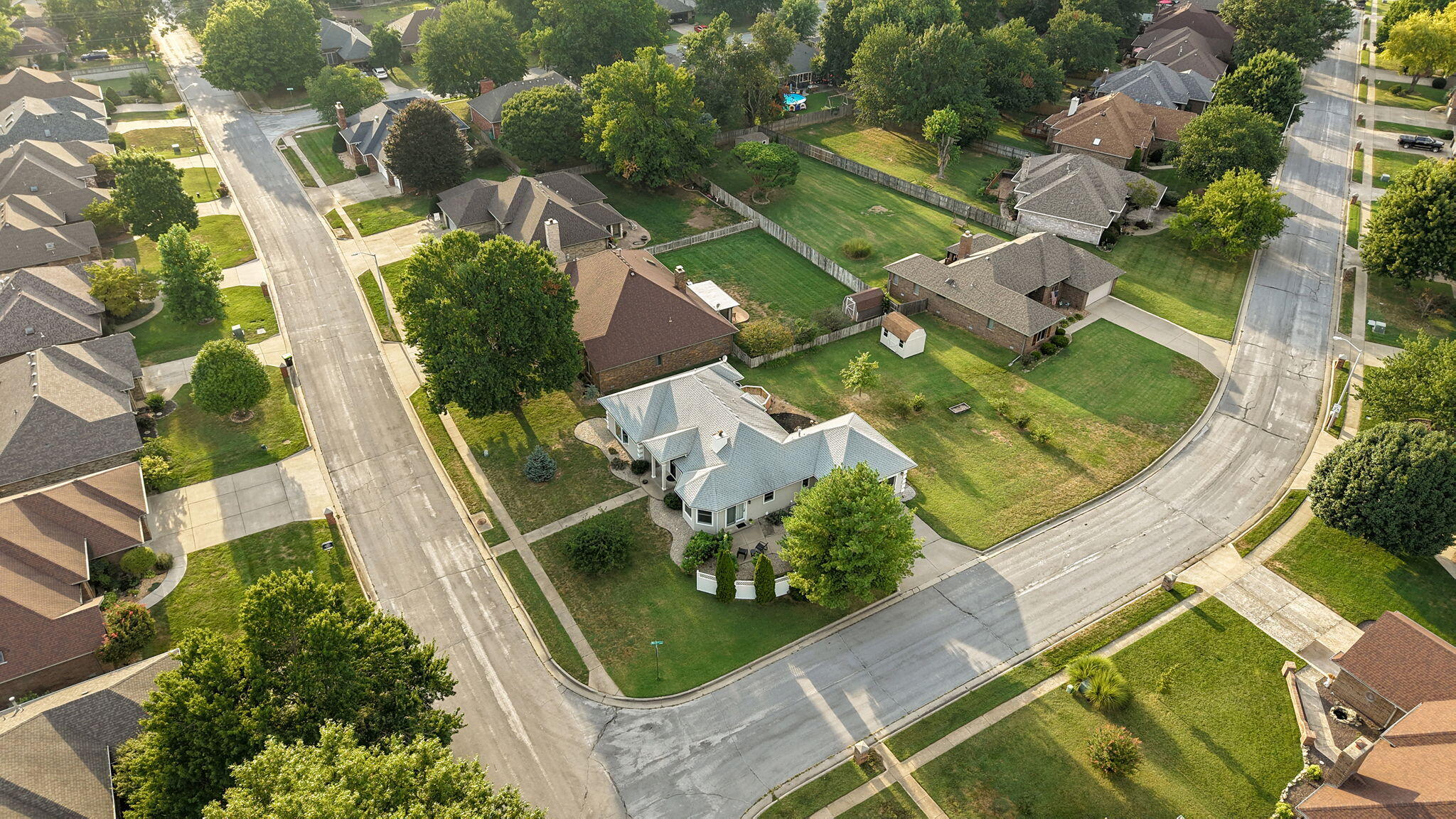 main property photo 41