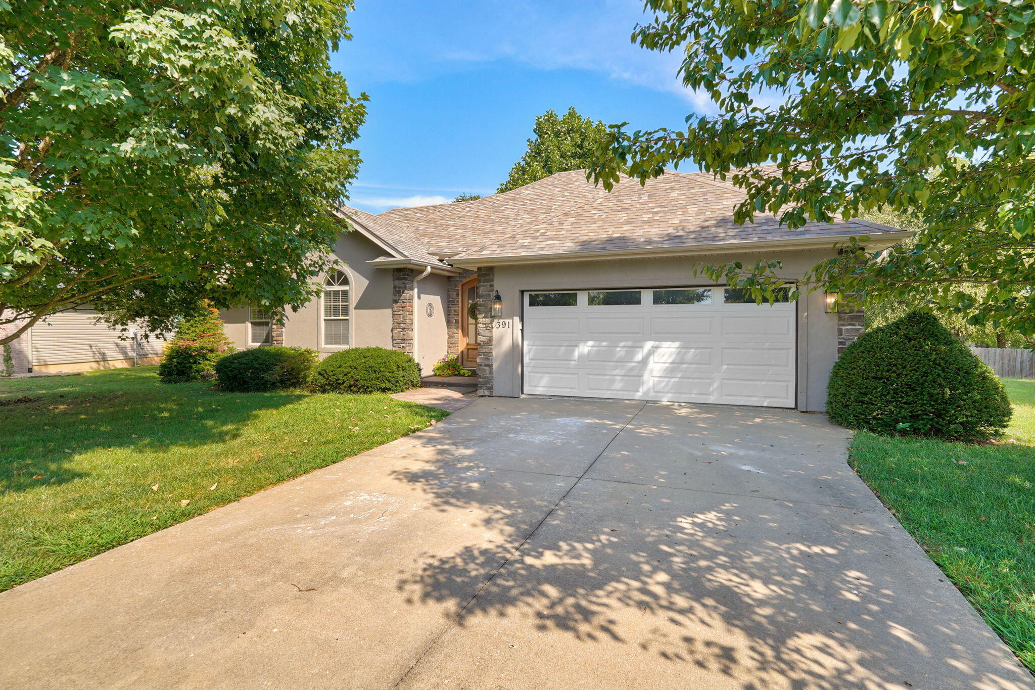 main property photo 0