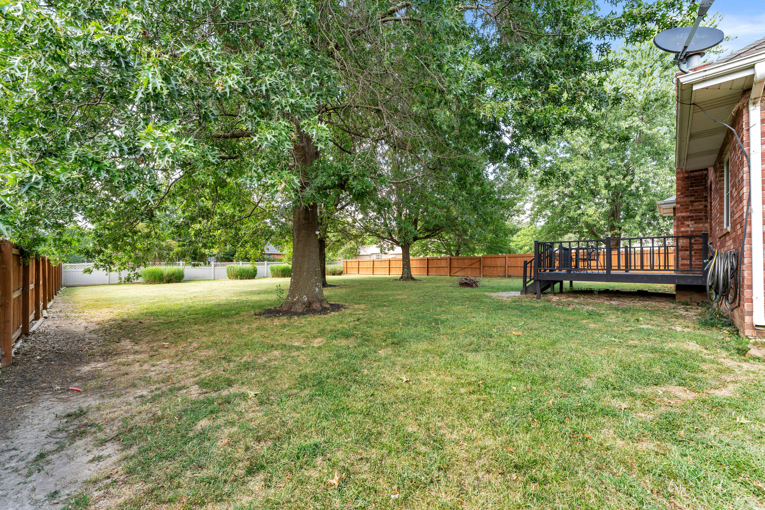 main property photo 31