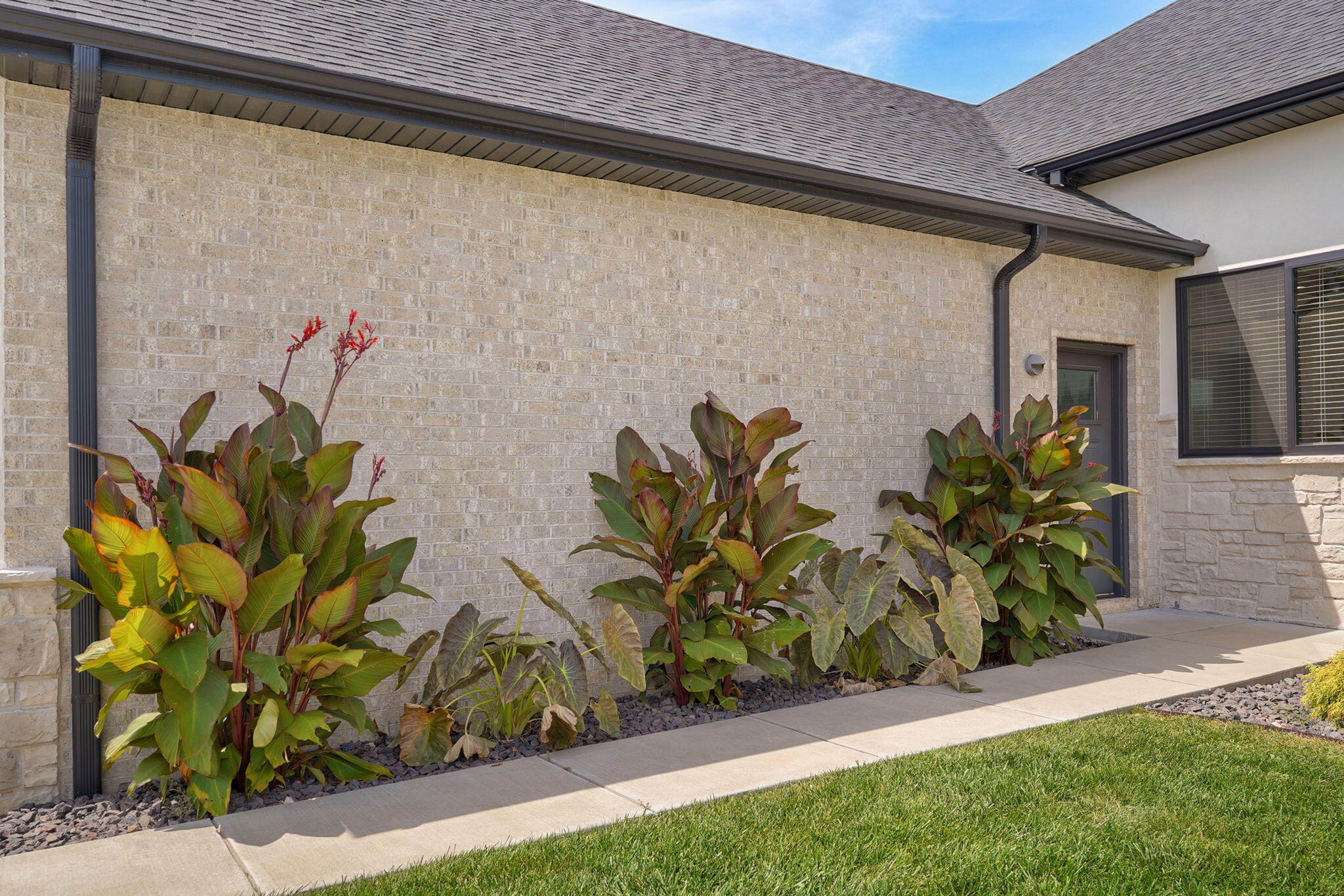 main property photo 71