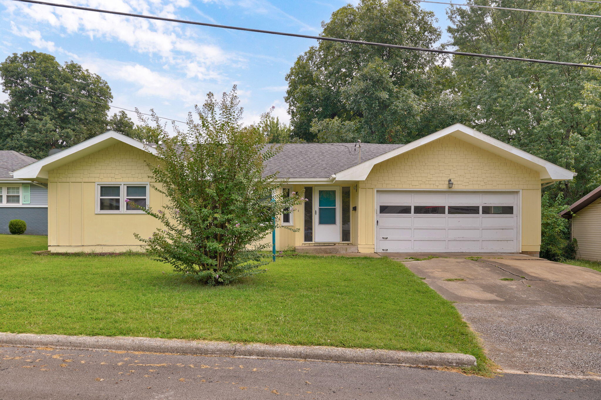 main property photo 0