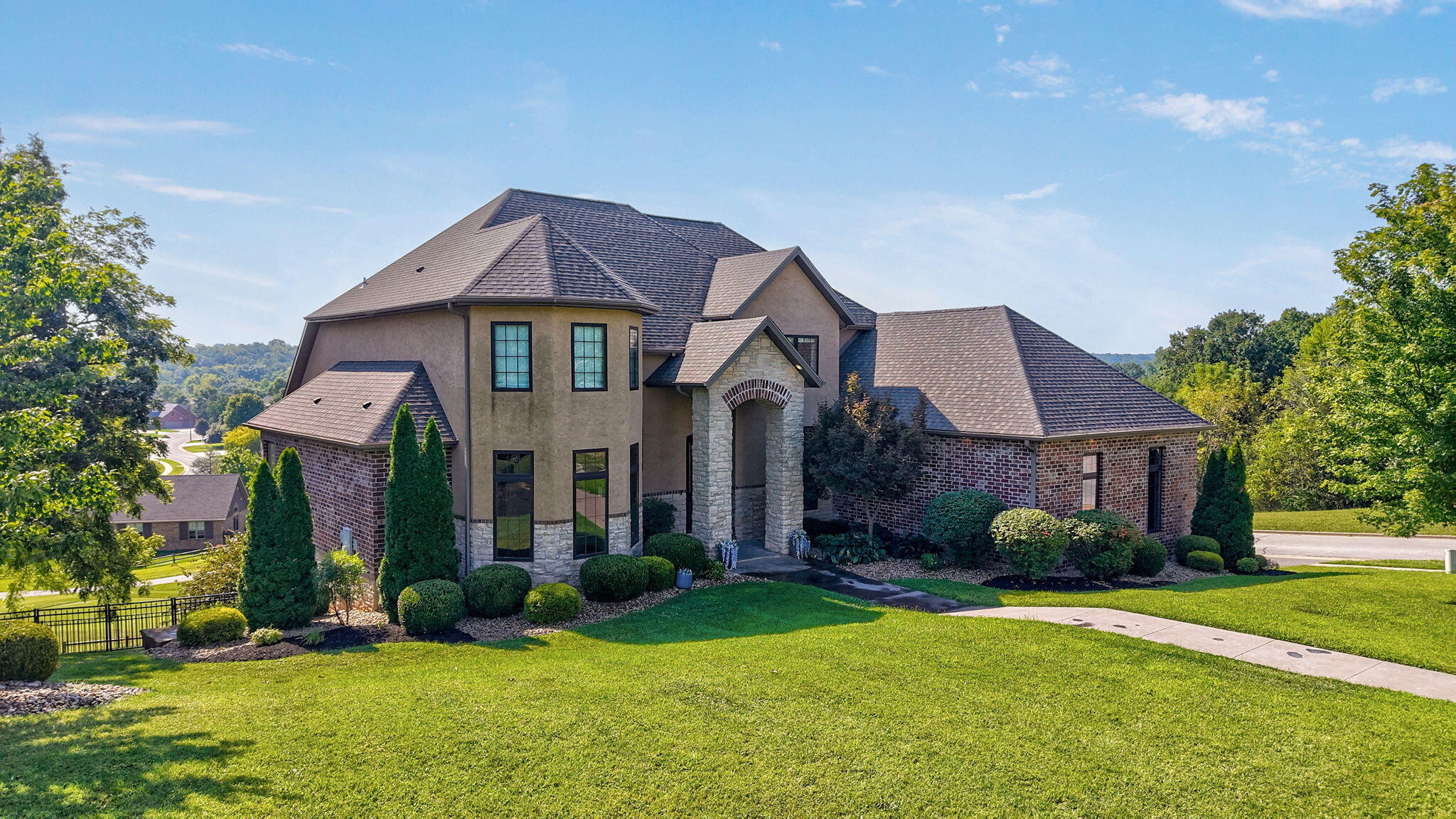 main property photo 0