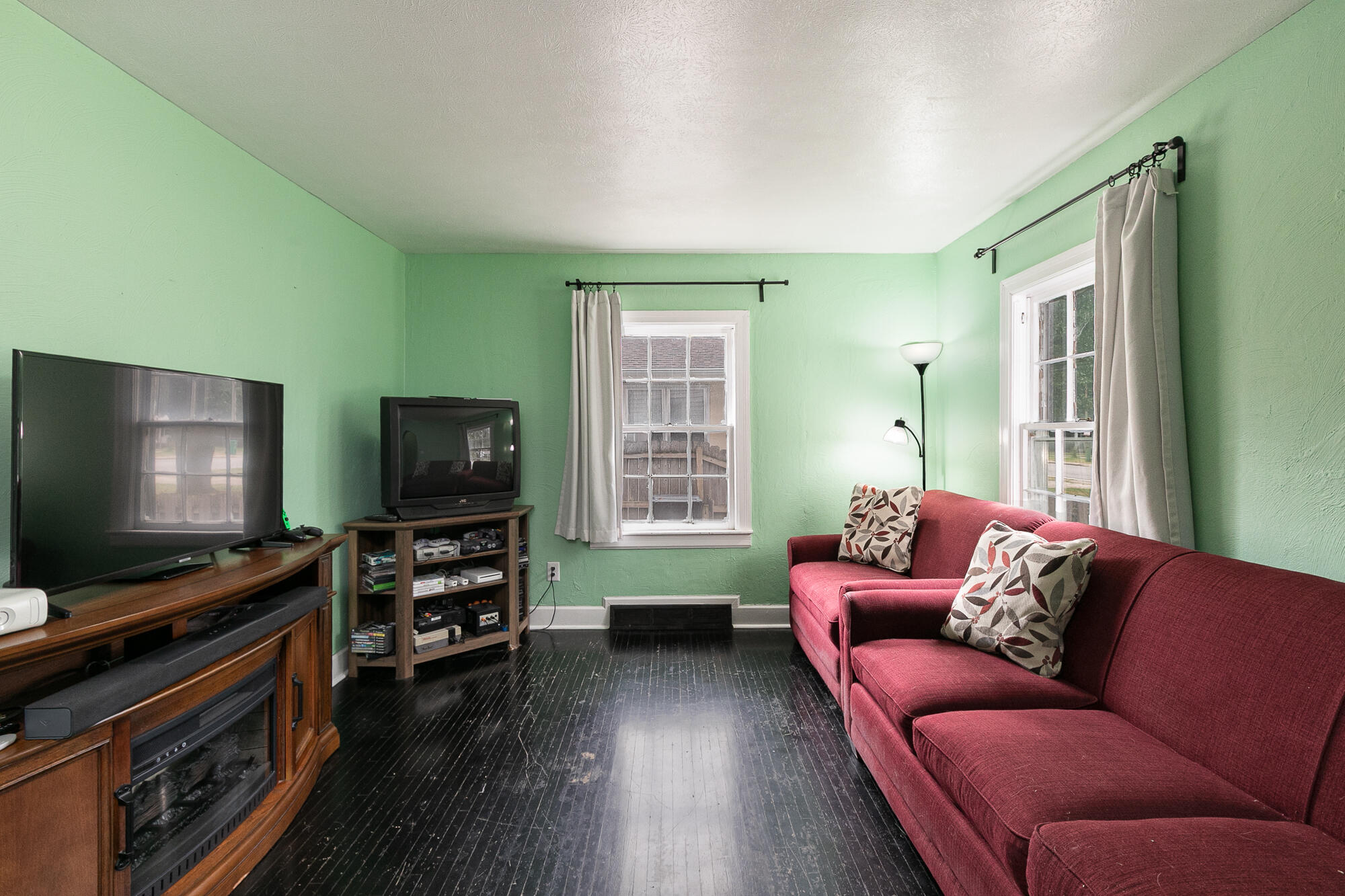 main property photo 7
