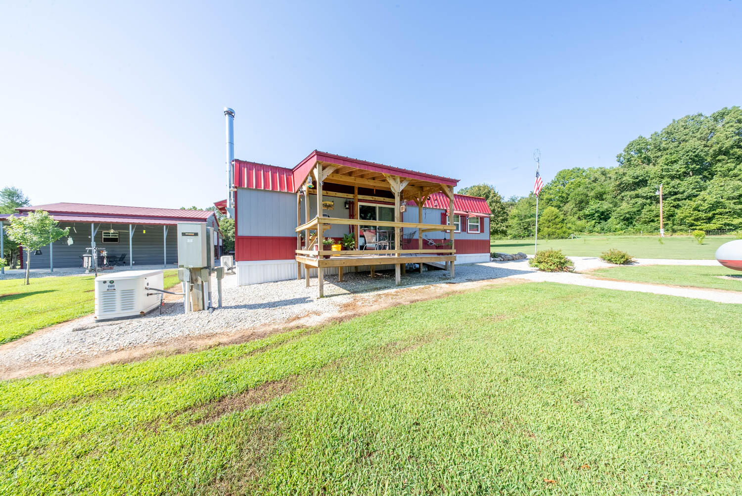 main property photo 17