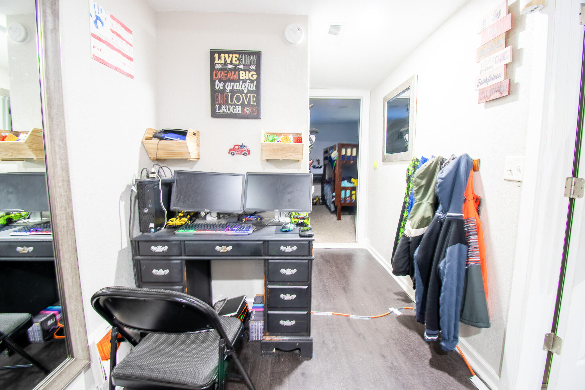main property photo 24