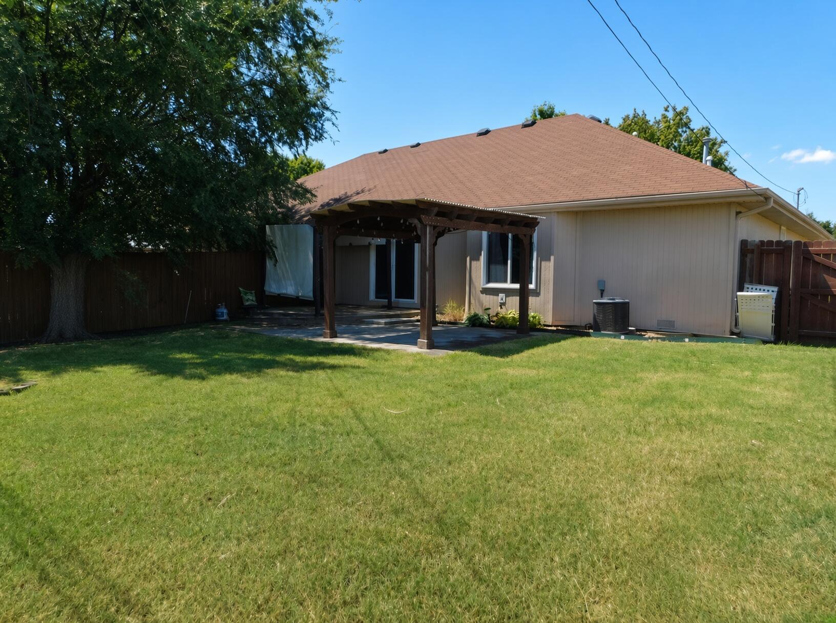 main property photo 34