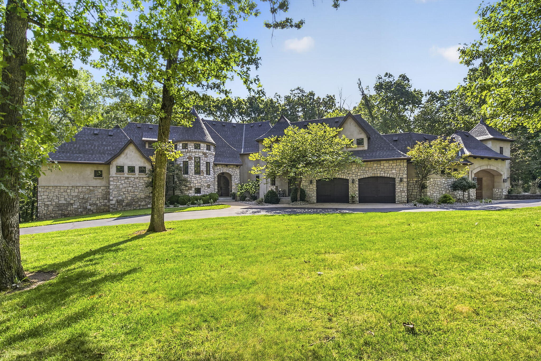 main property photo 0