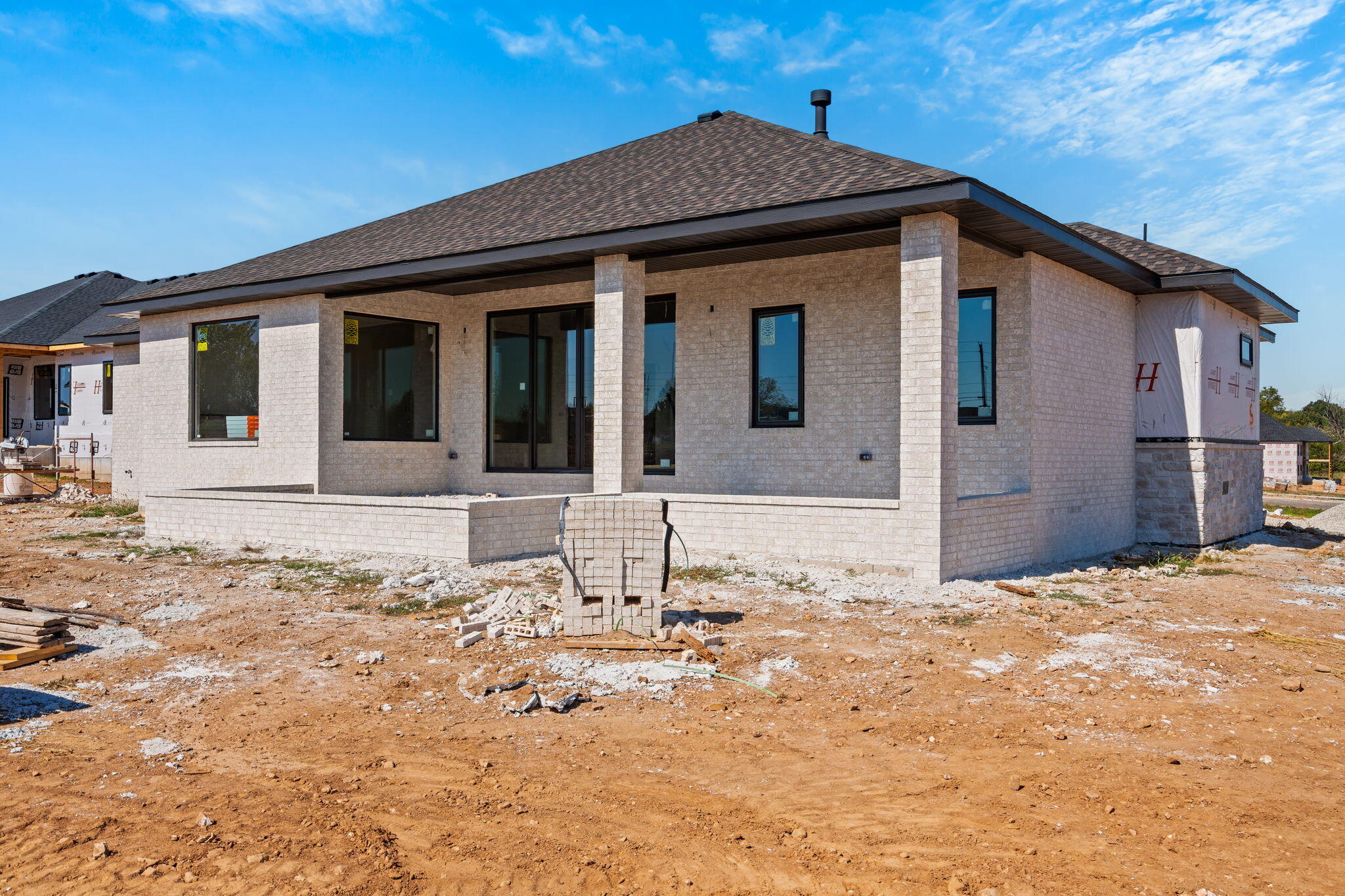 main property photo 12