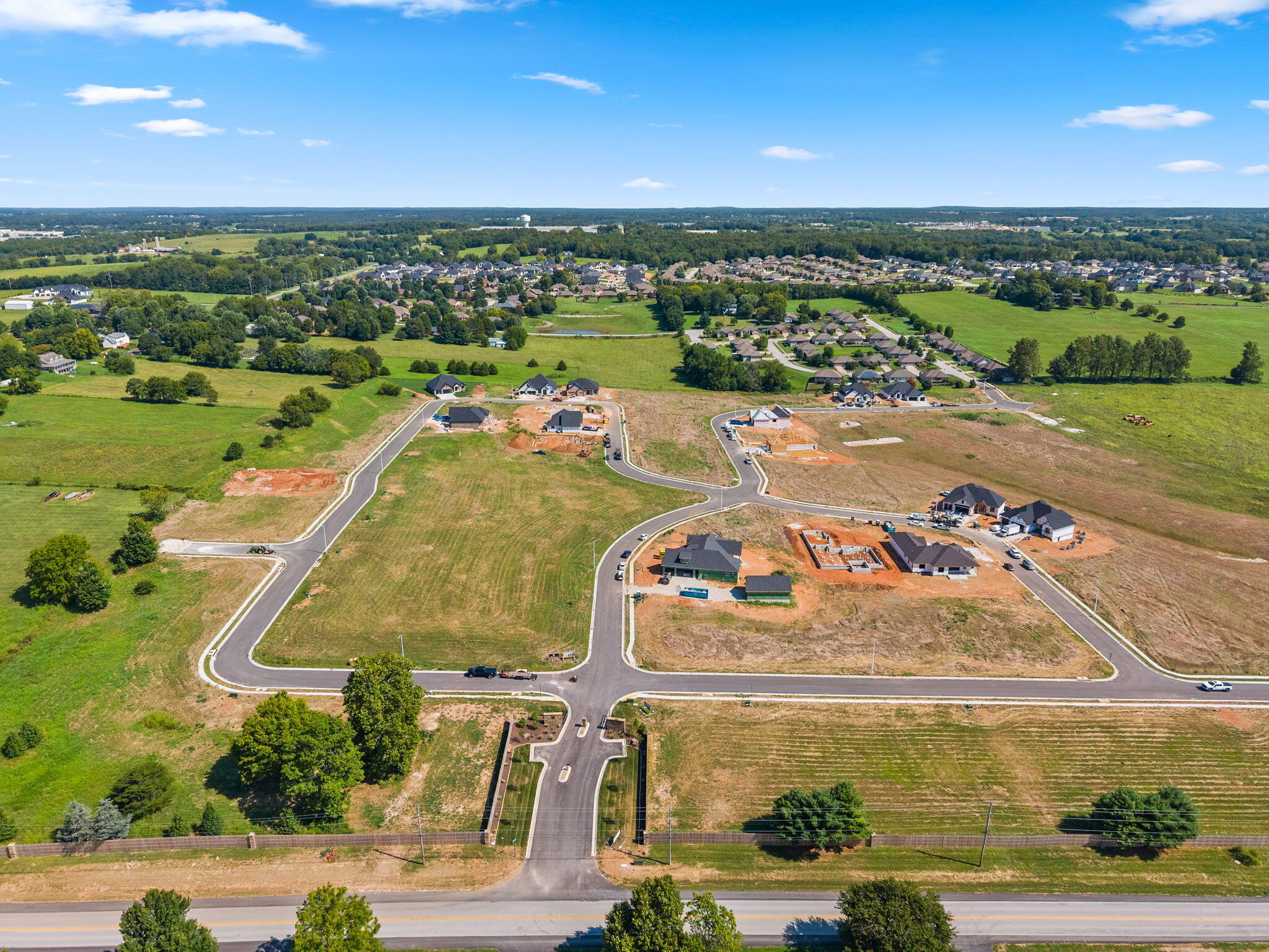 main property photo 23
