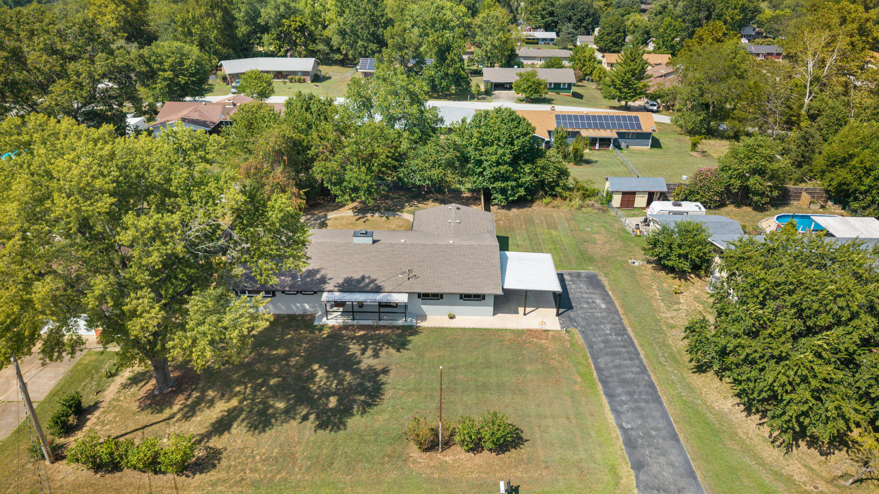 main property photo 39