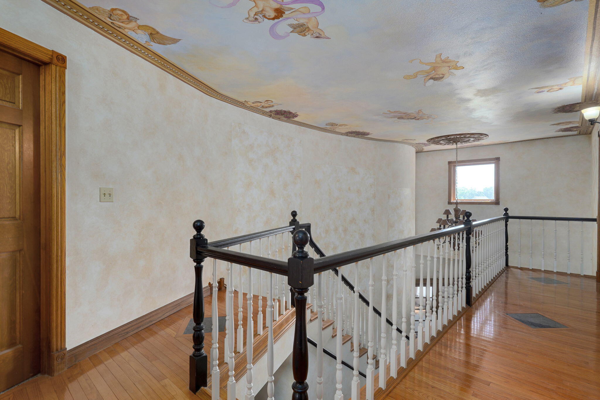 main property photo 28