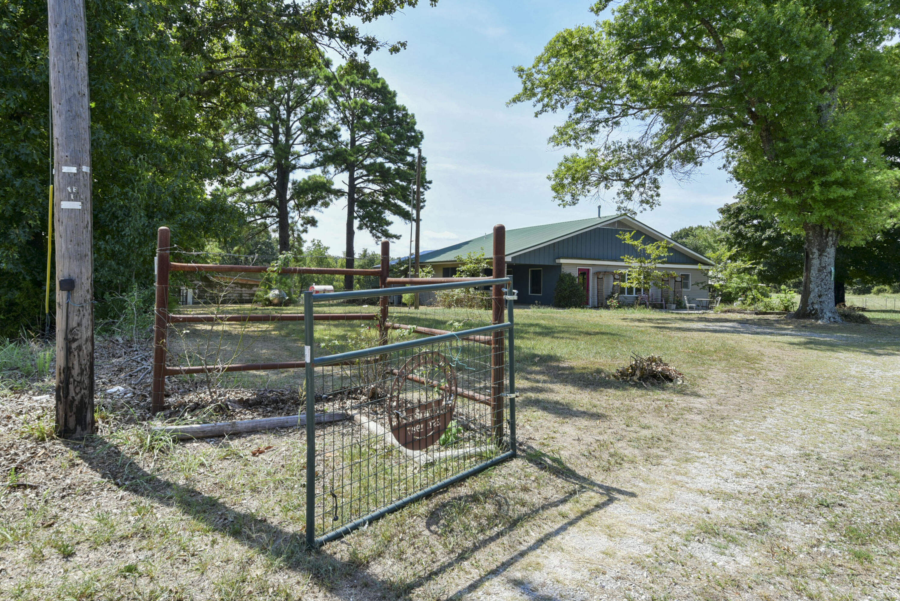 main property photo 36