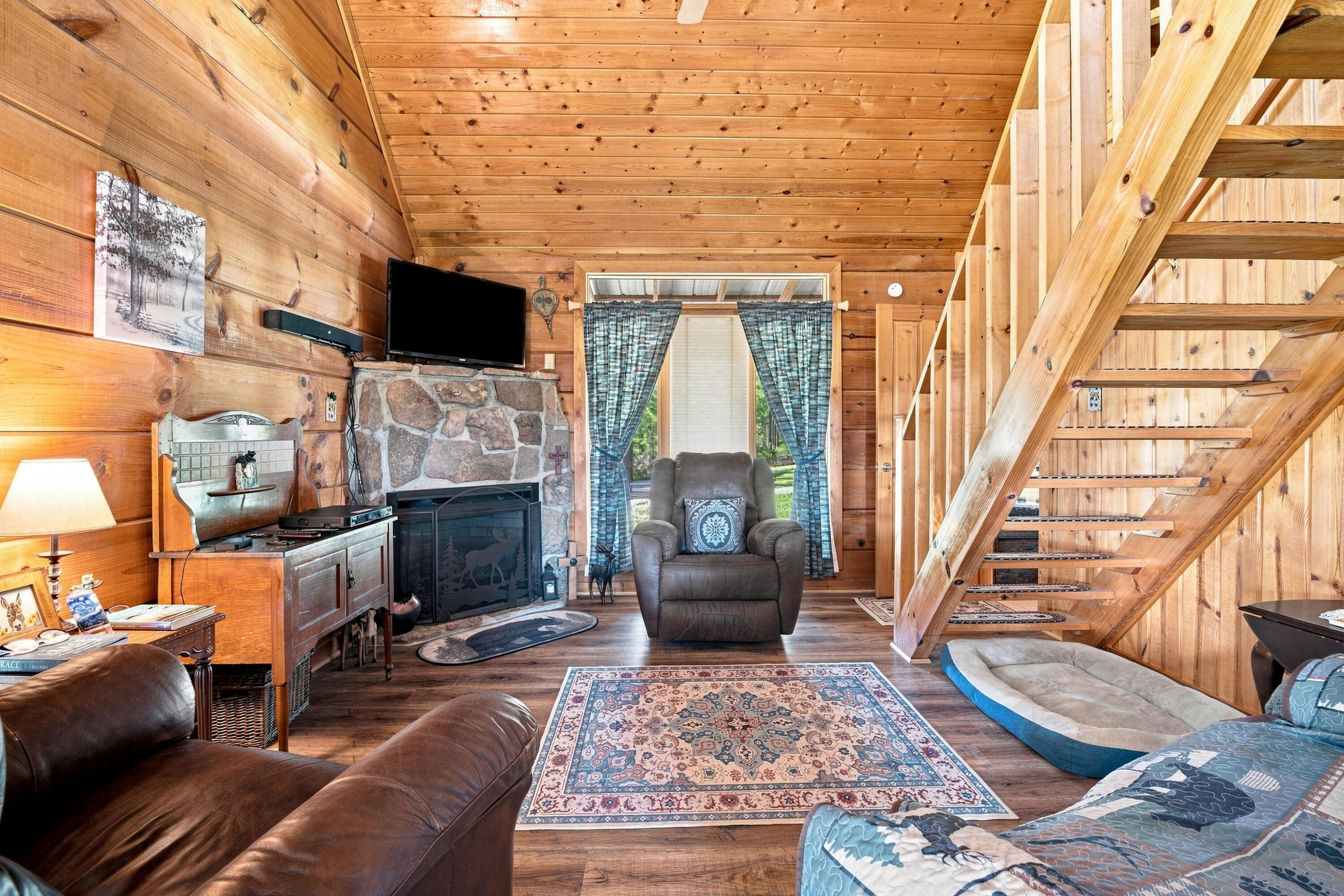 main property photo 15