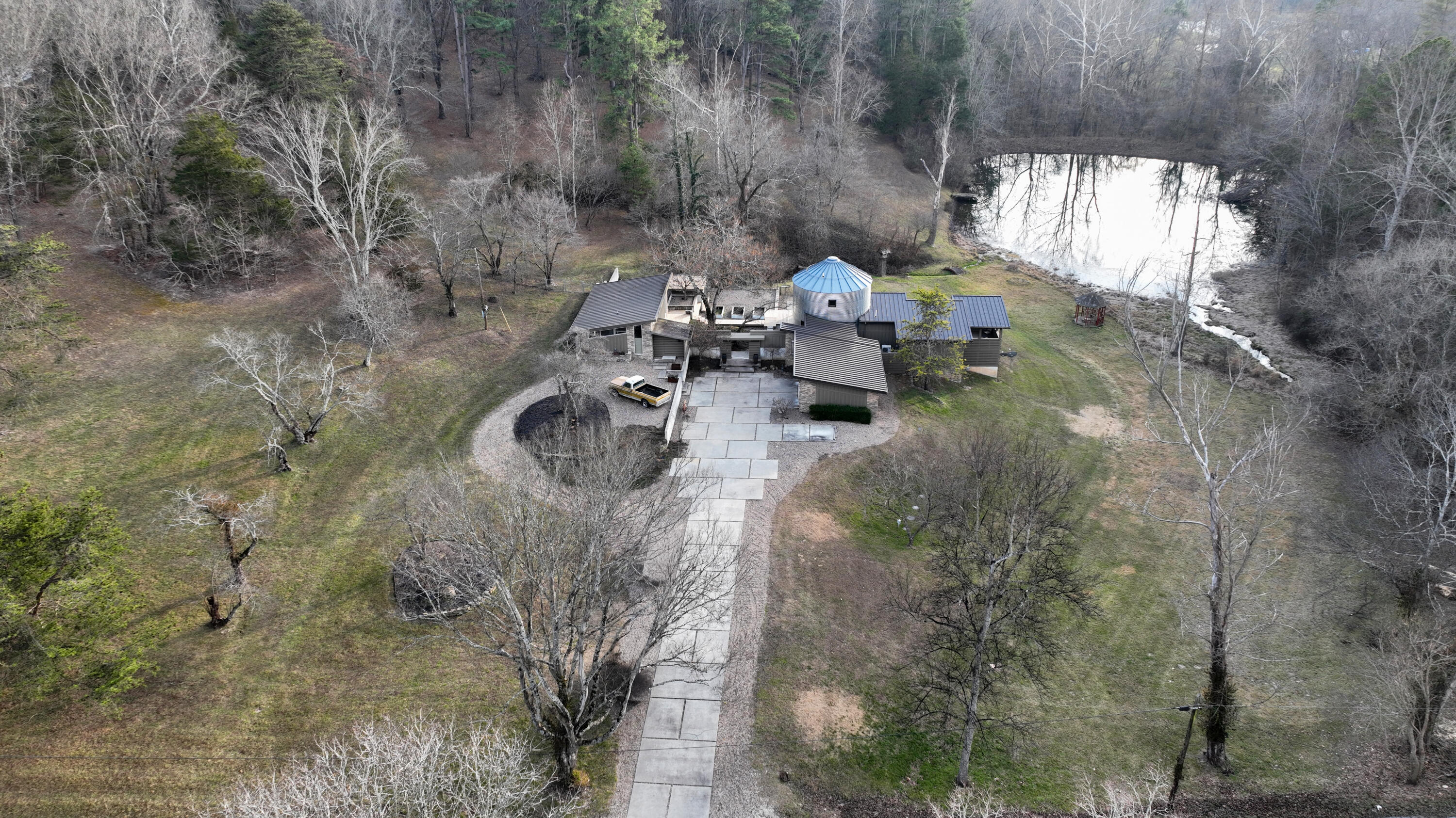 main property photo 1