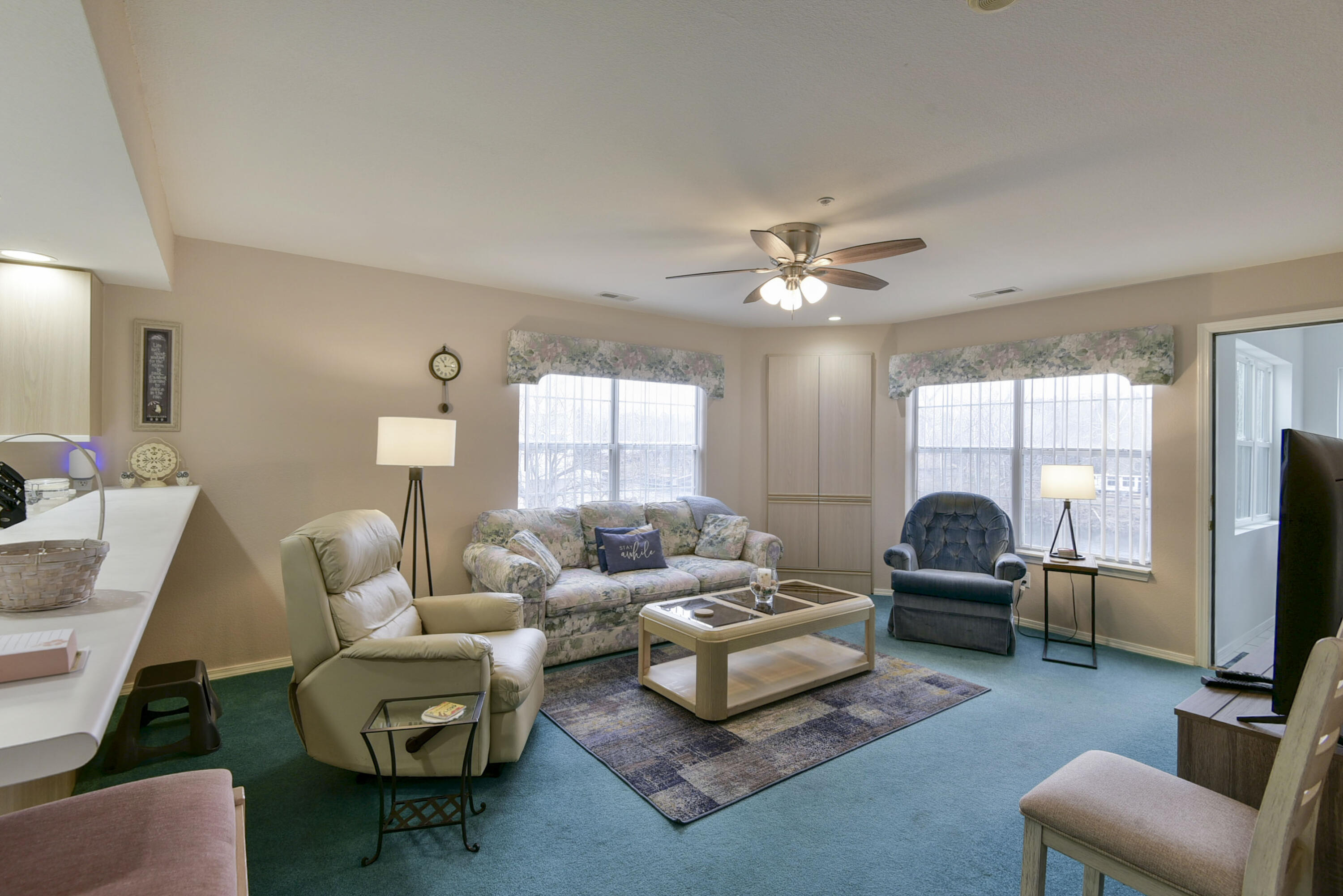 main property photo 9