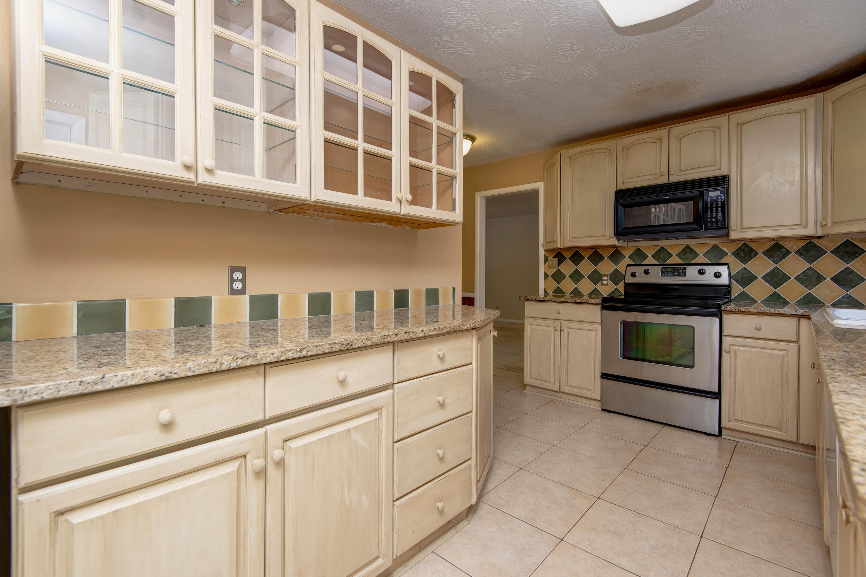 main property photo 19