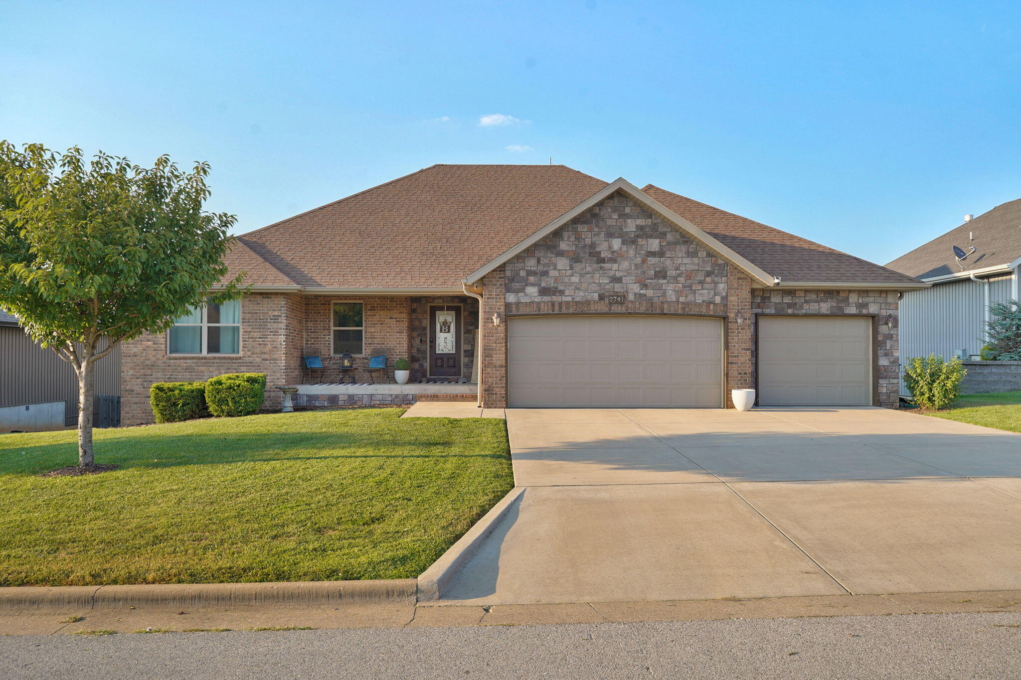 main property photo 0