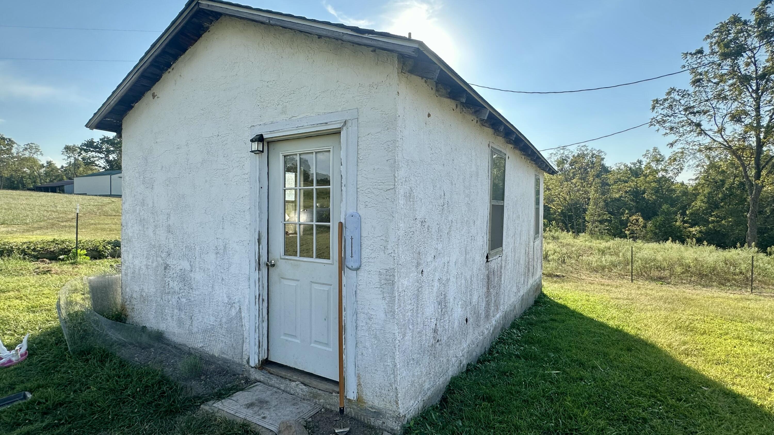 main property photo 14