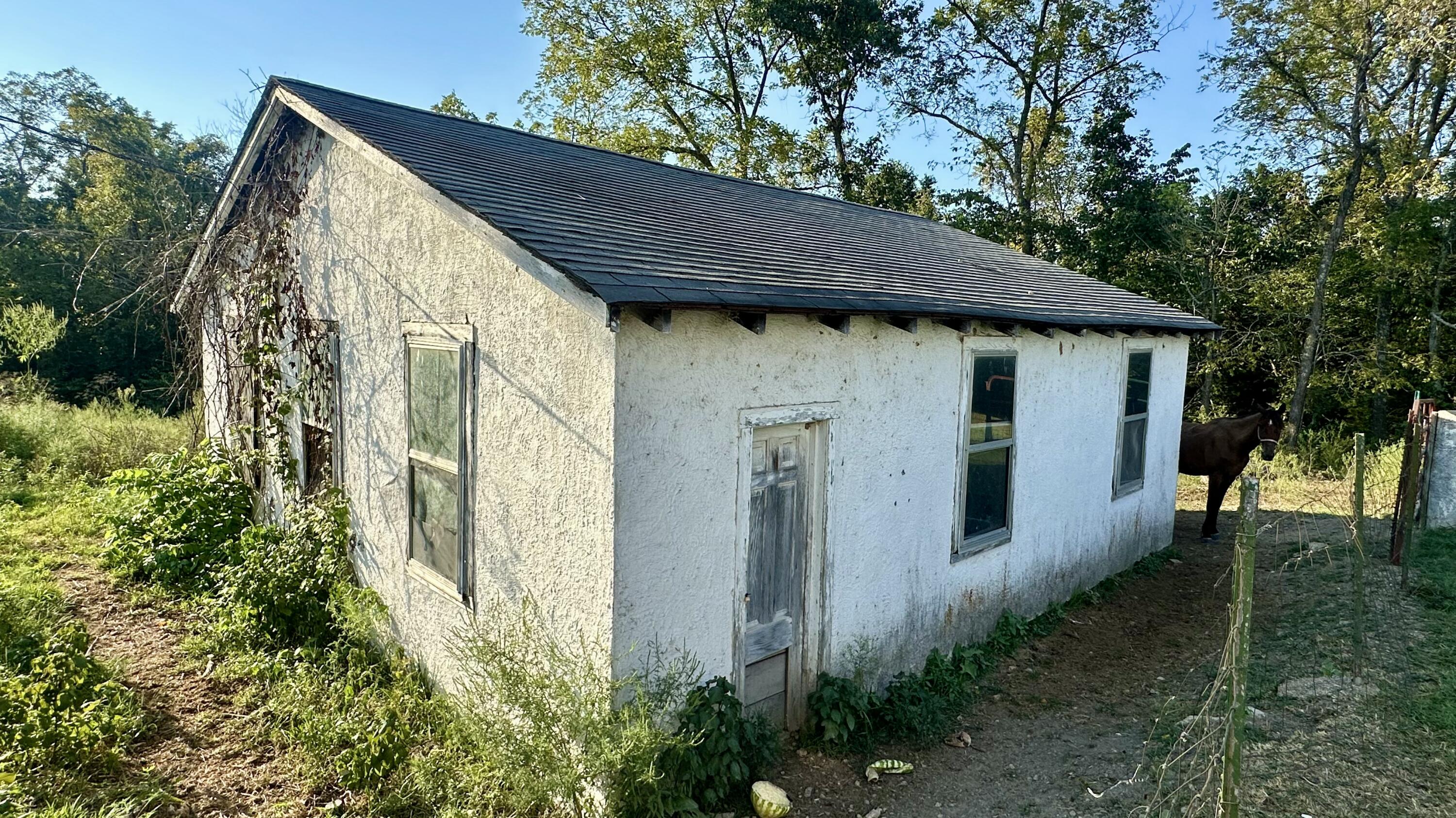 main property photo 19