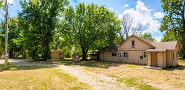 image of property with 3 Bed | 1 Bath | 1,525 Sqft