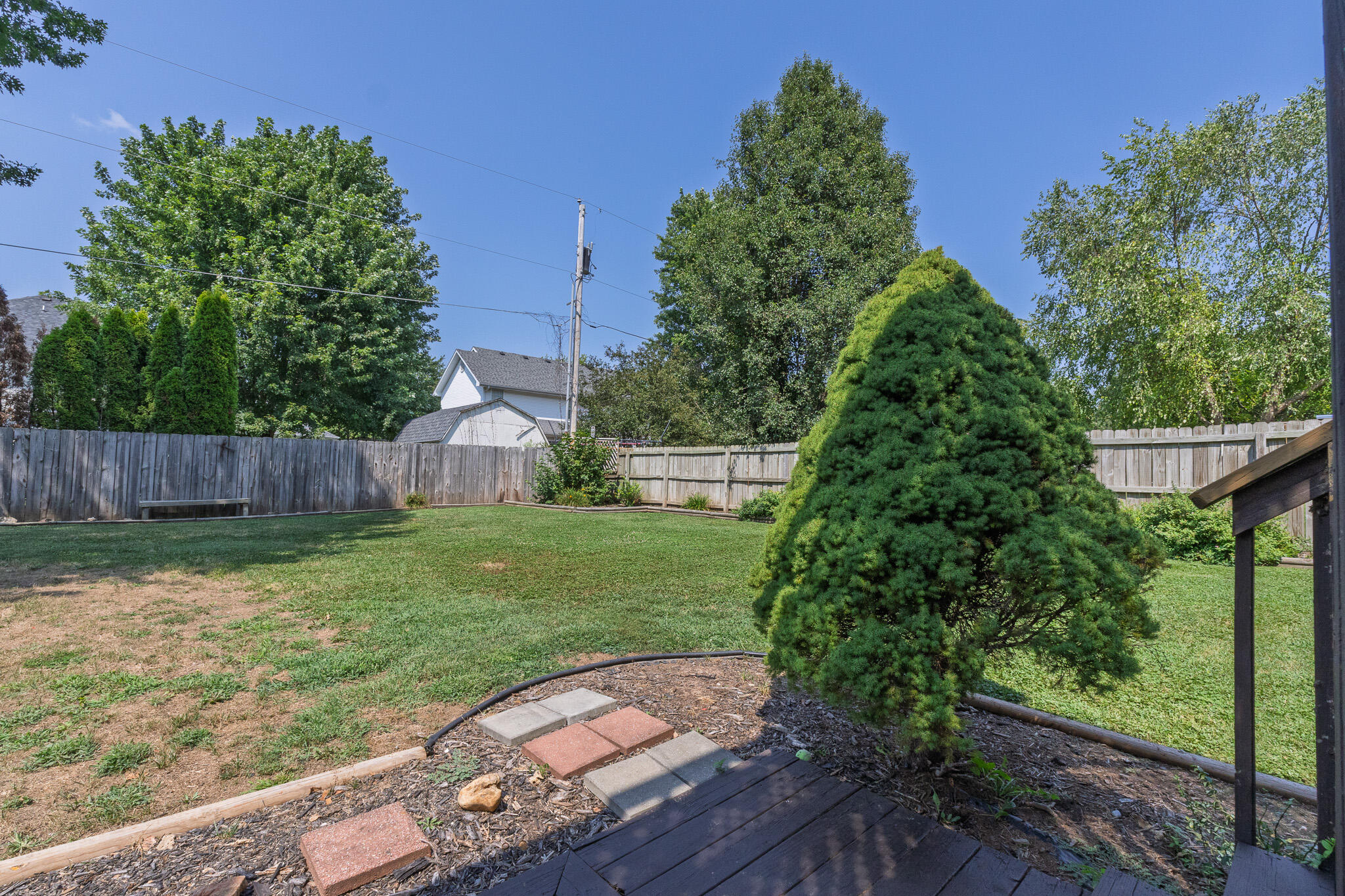 main property photo 50
