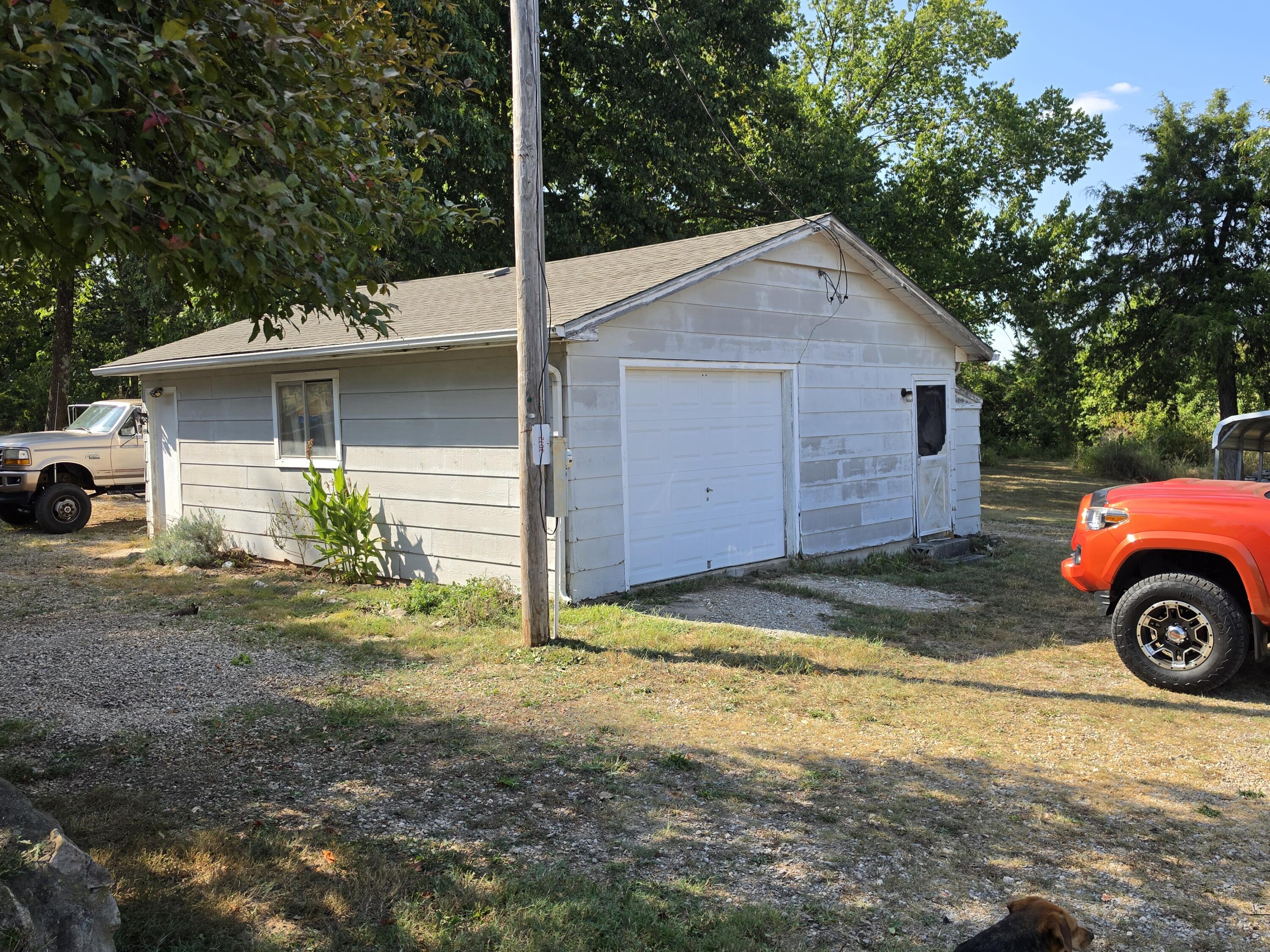 main property photo 10