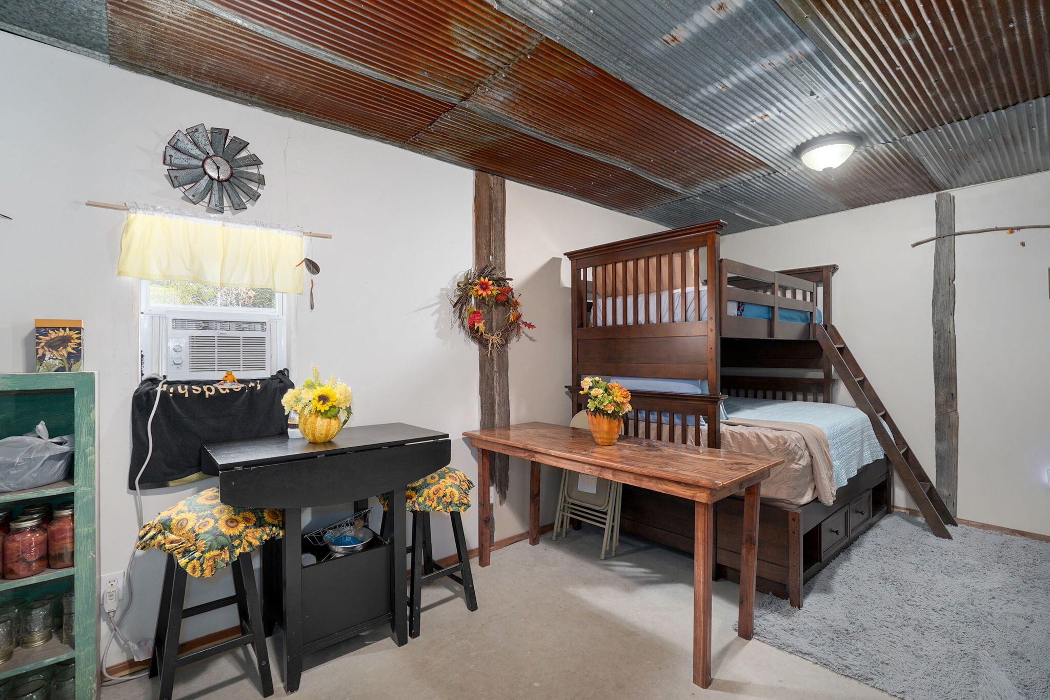 main property photo 39