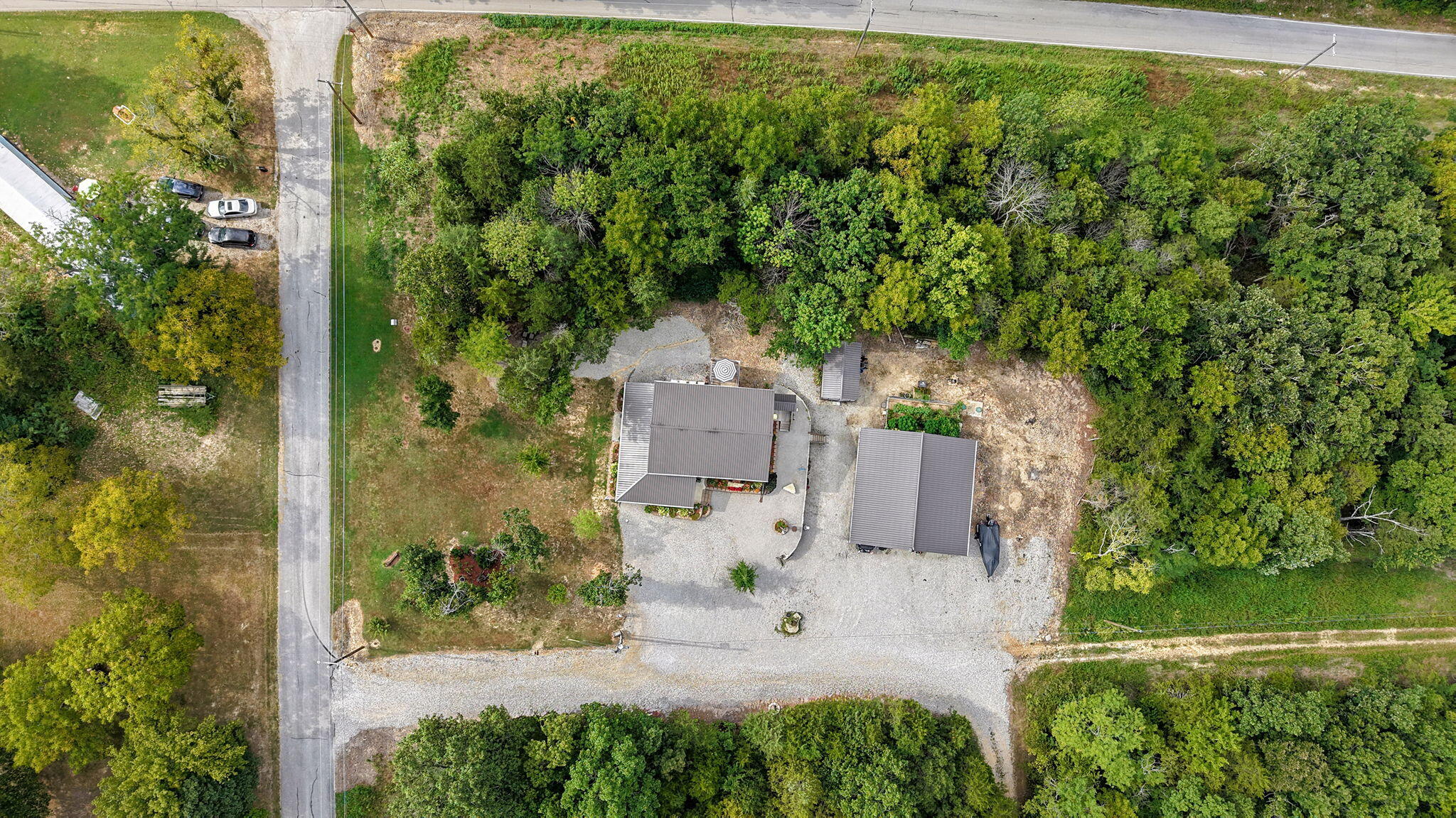 main property photo 50