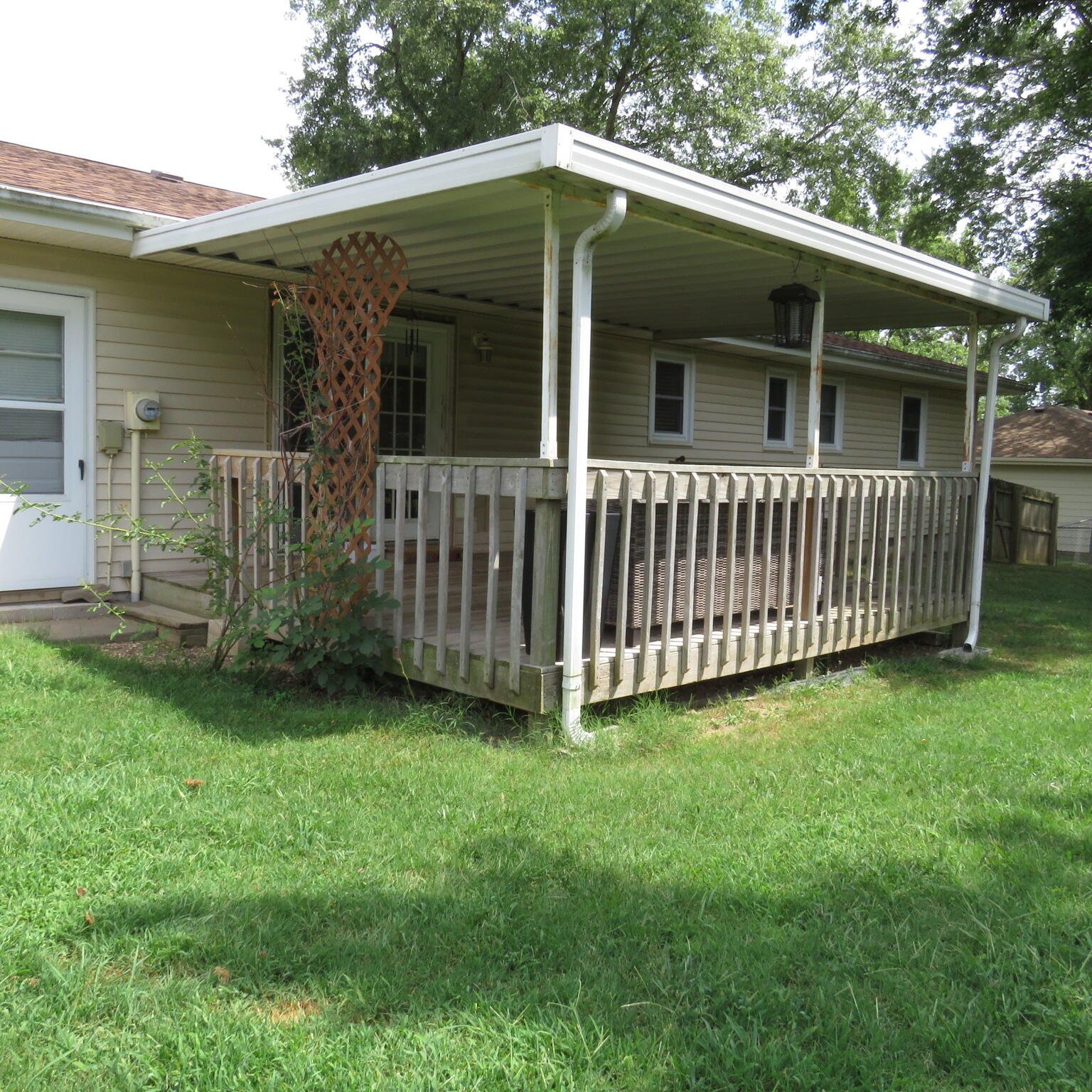 main property photo 13