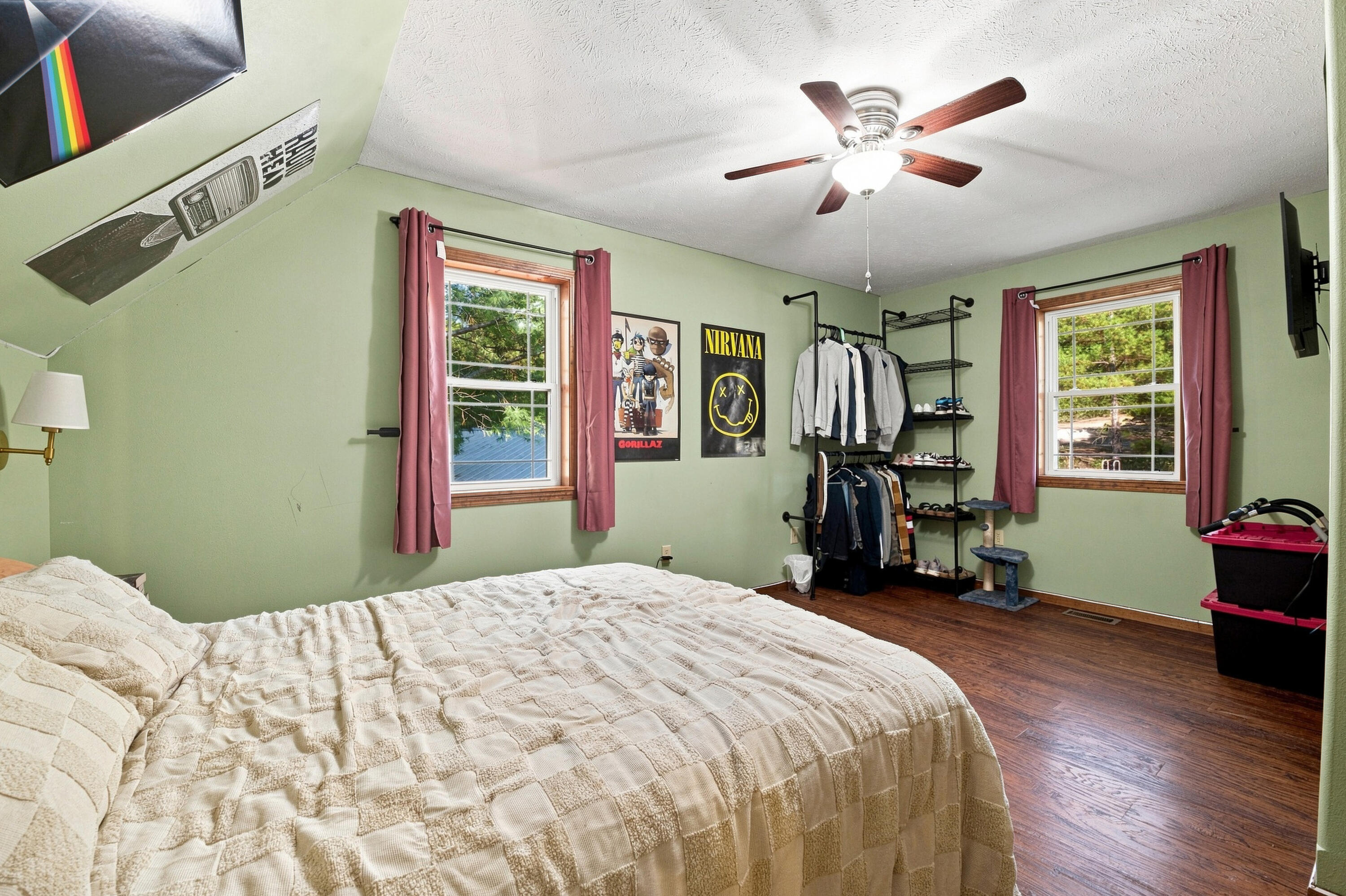 main property photo 25