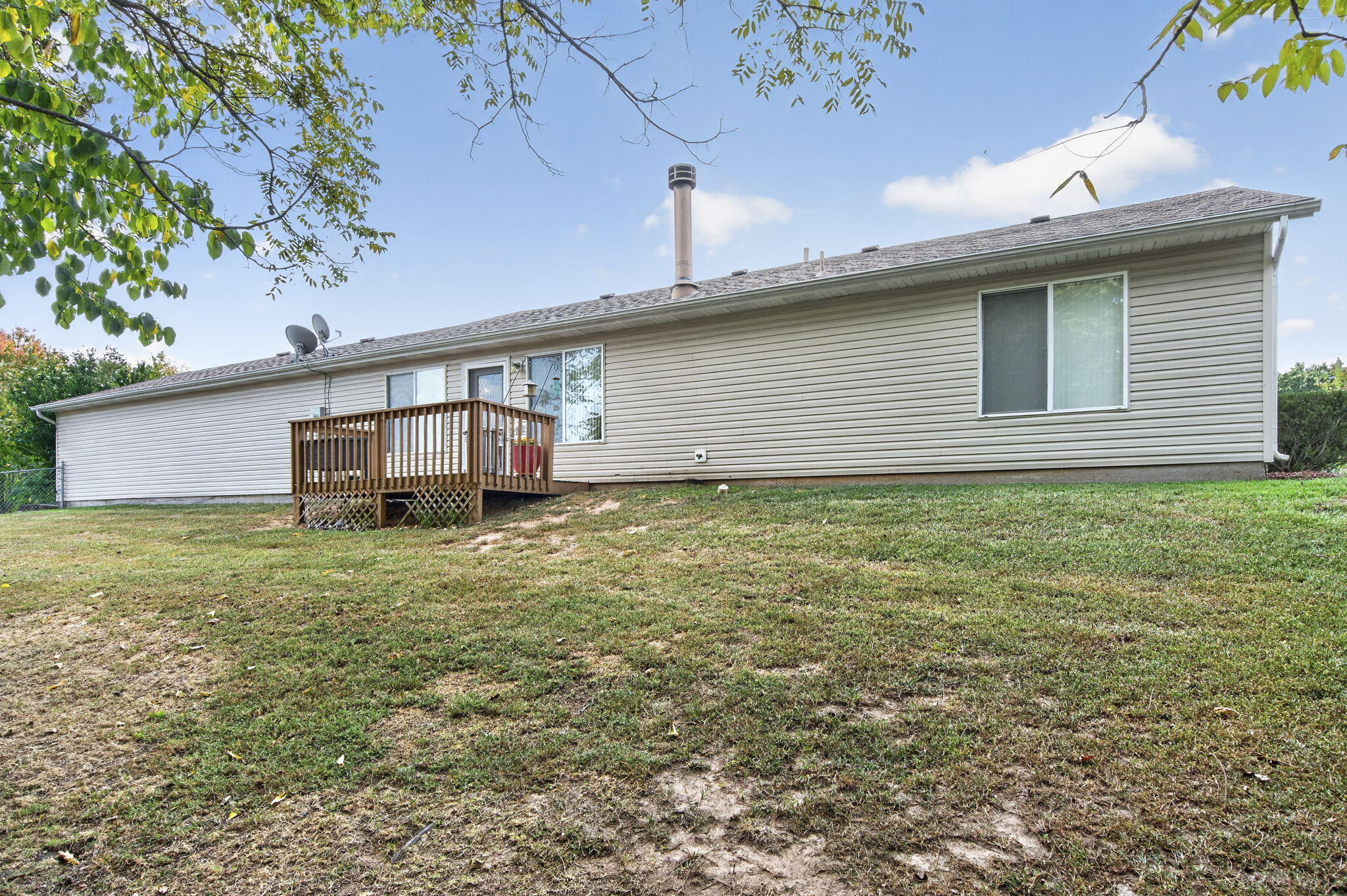 main property photo 50