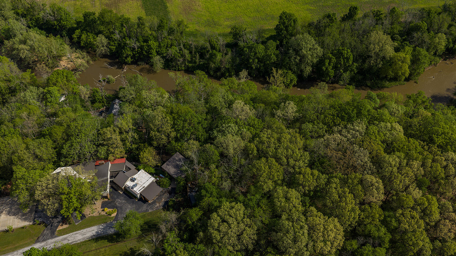 main property photo 88