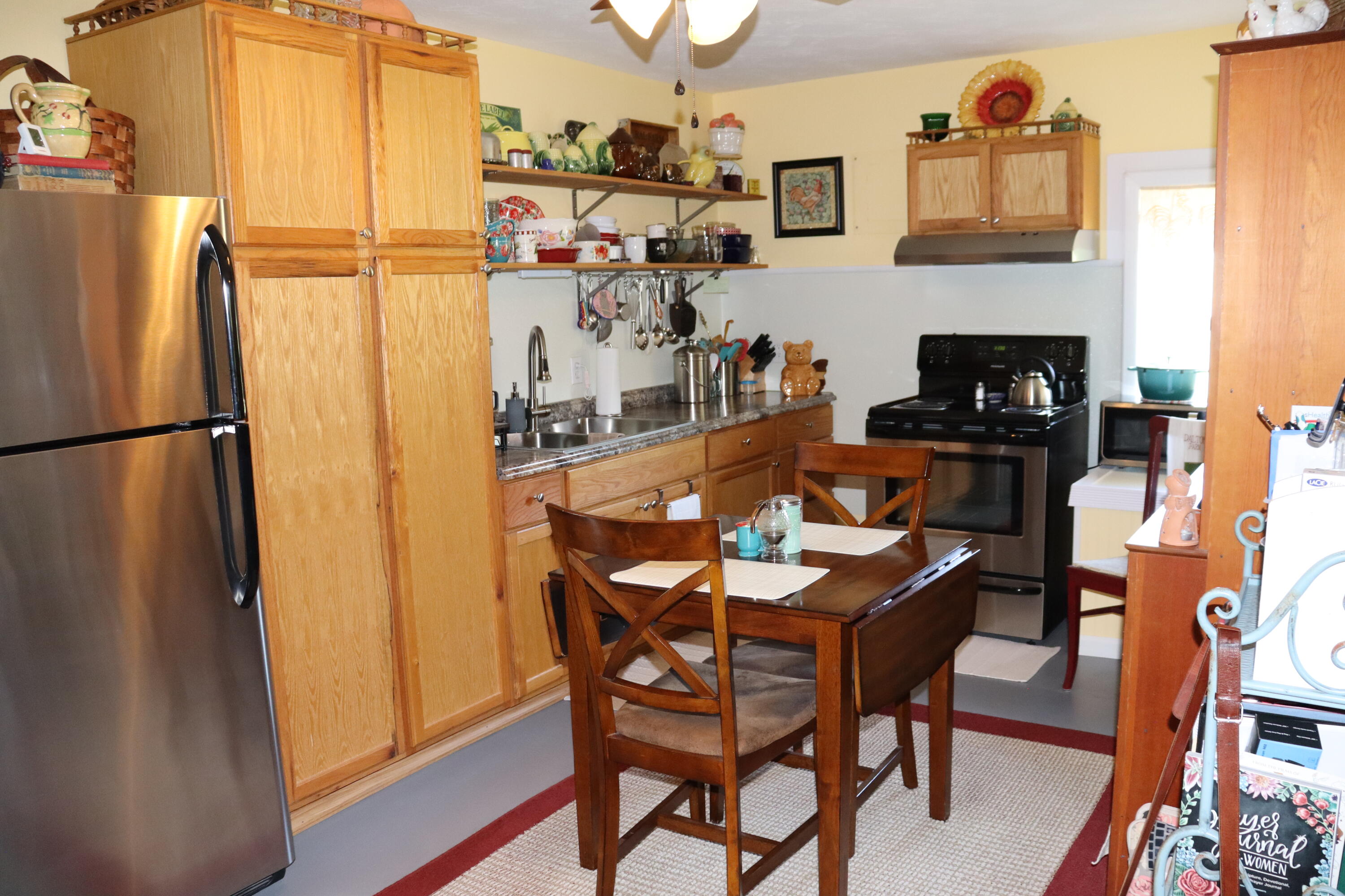main property photo 12