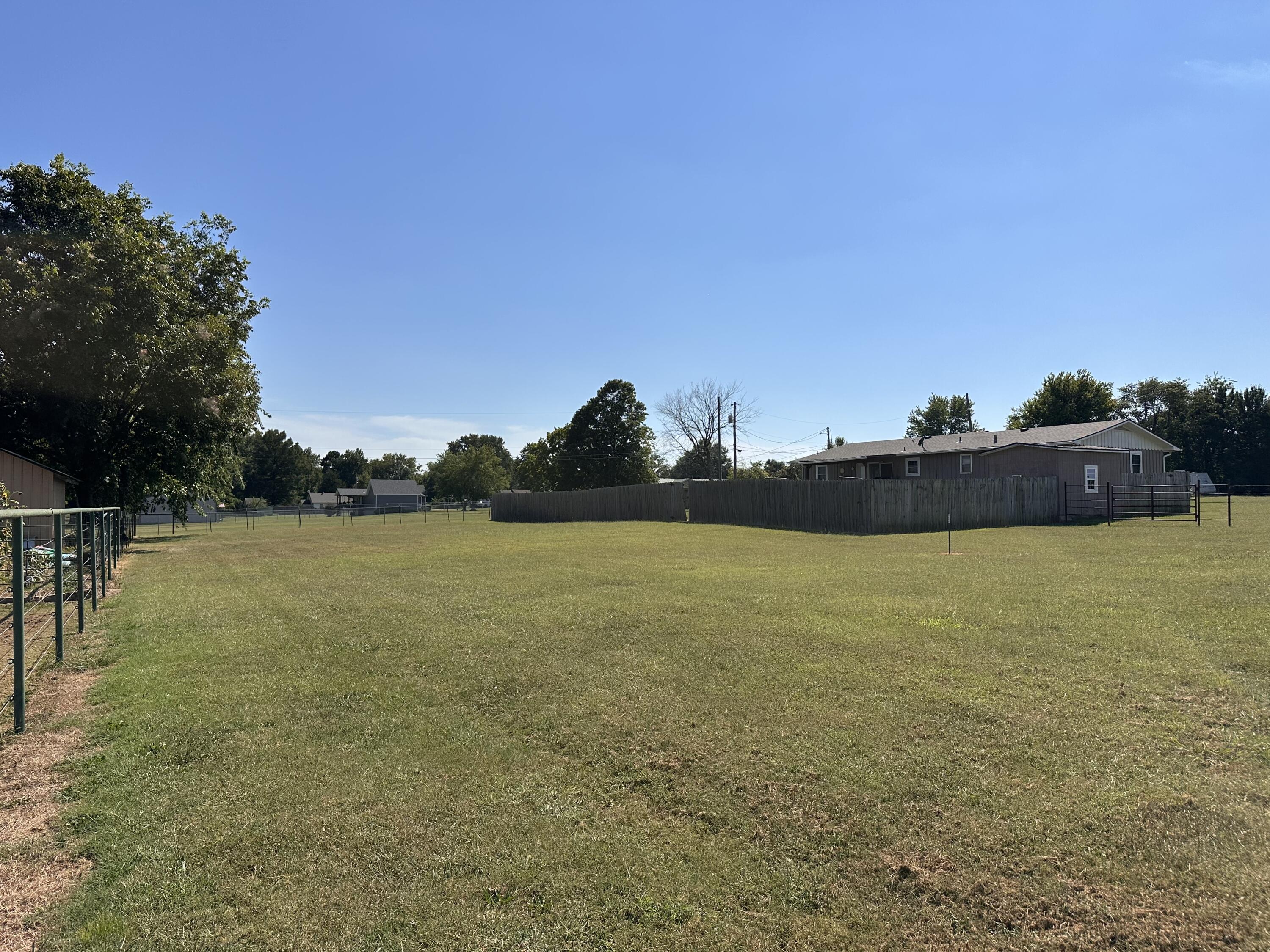 main property photo 11