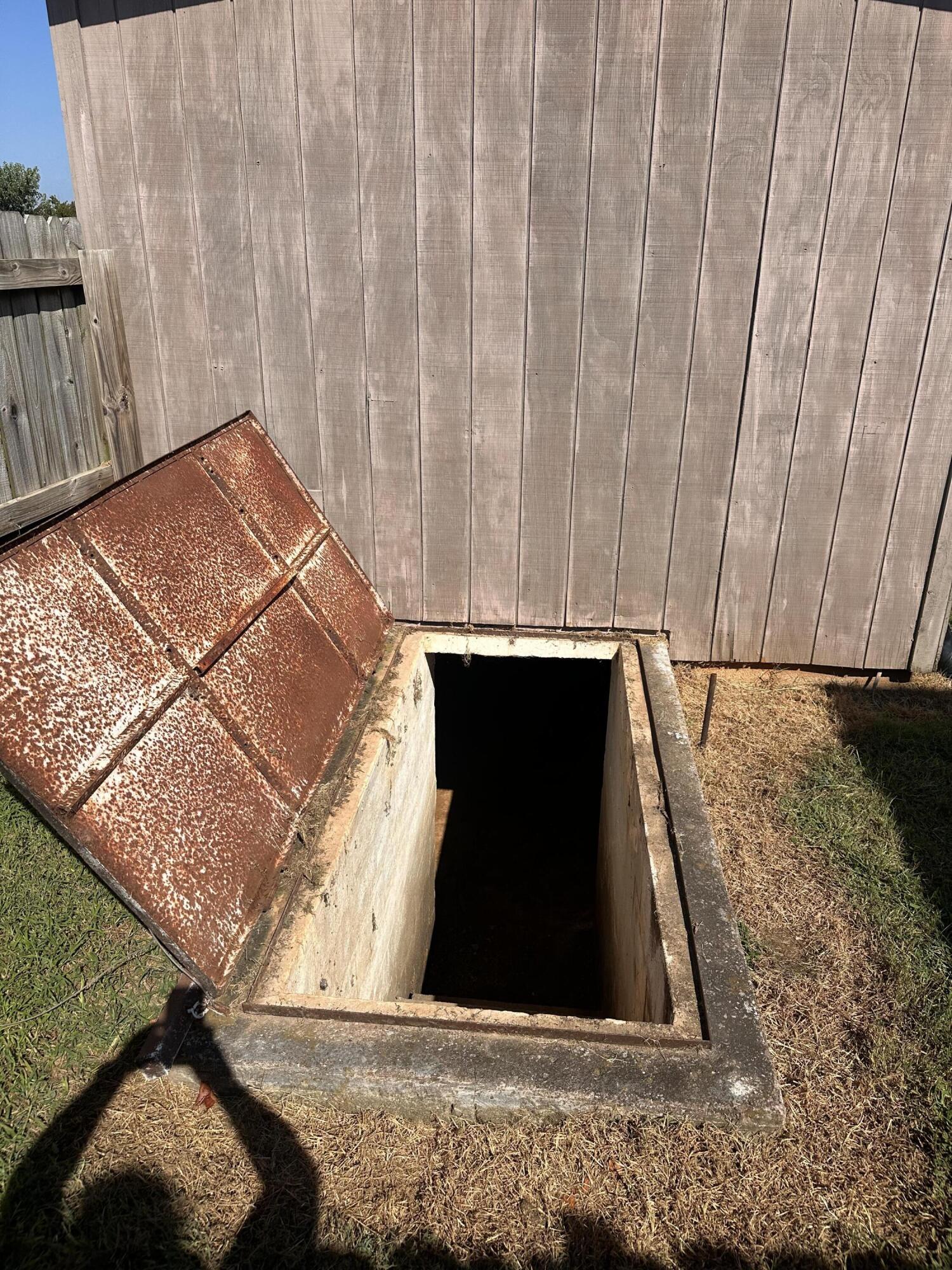 main property photo 20