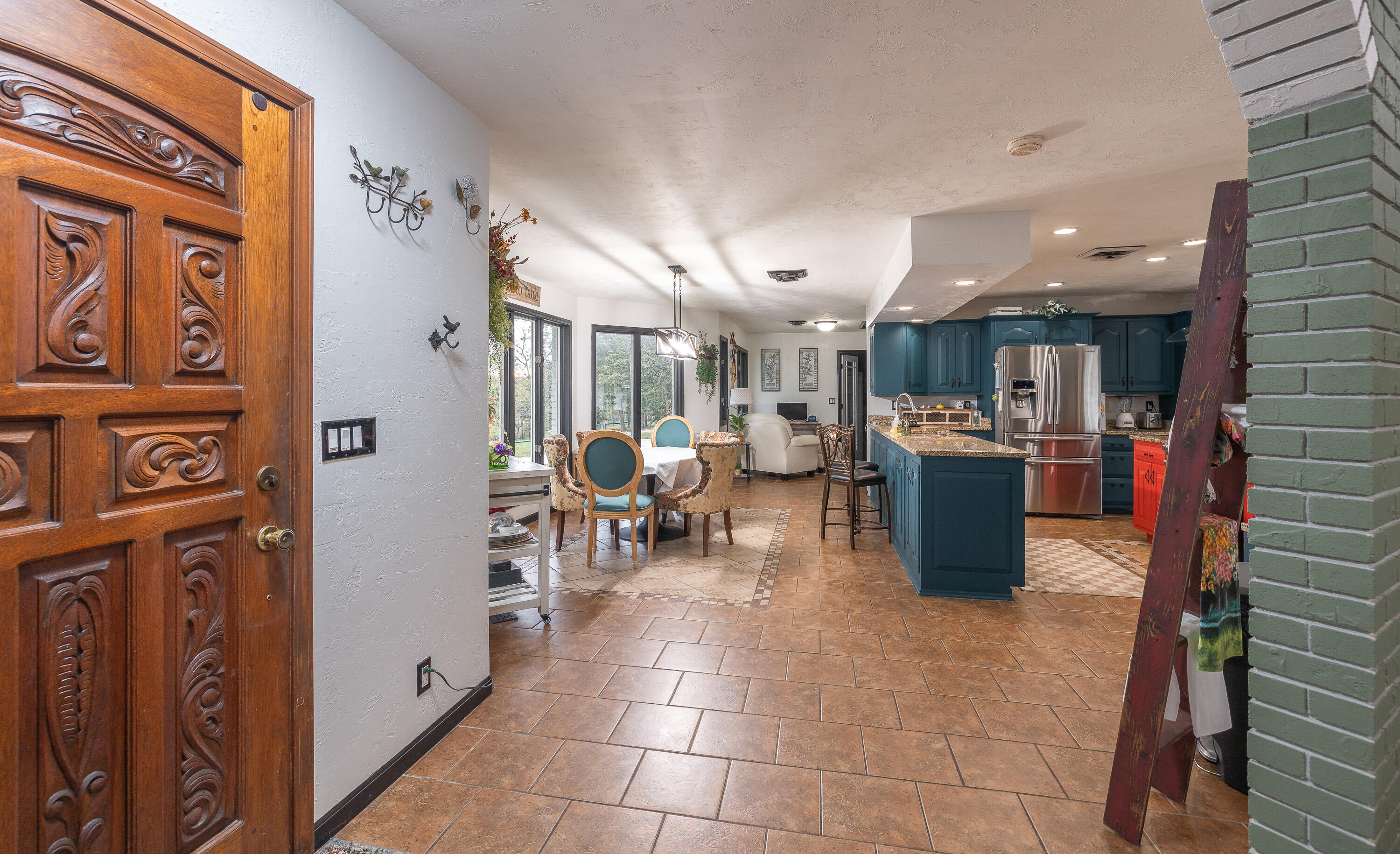 main property photo 12