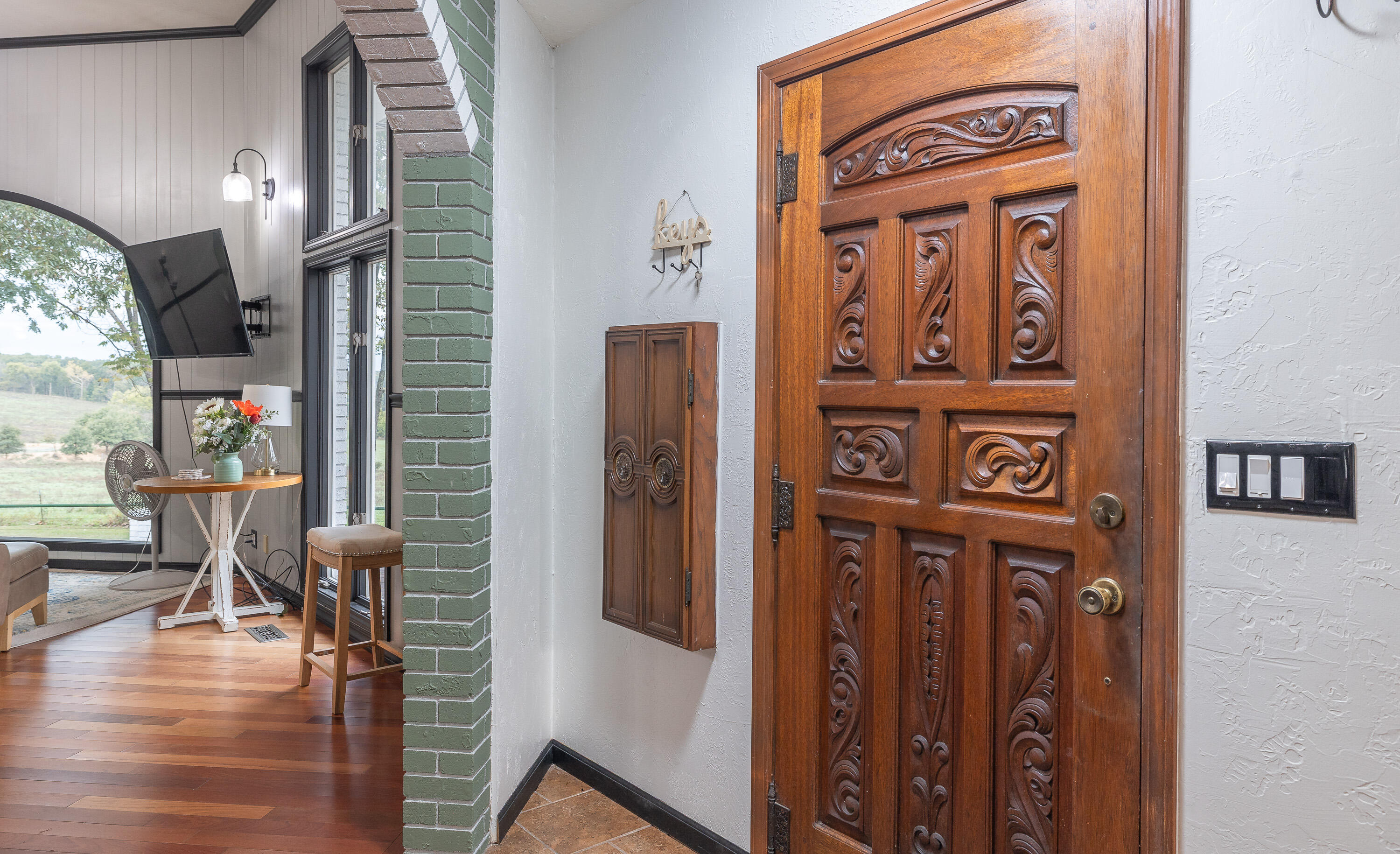 main property photo 13