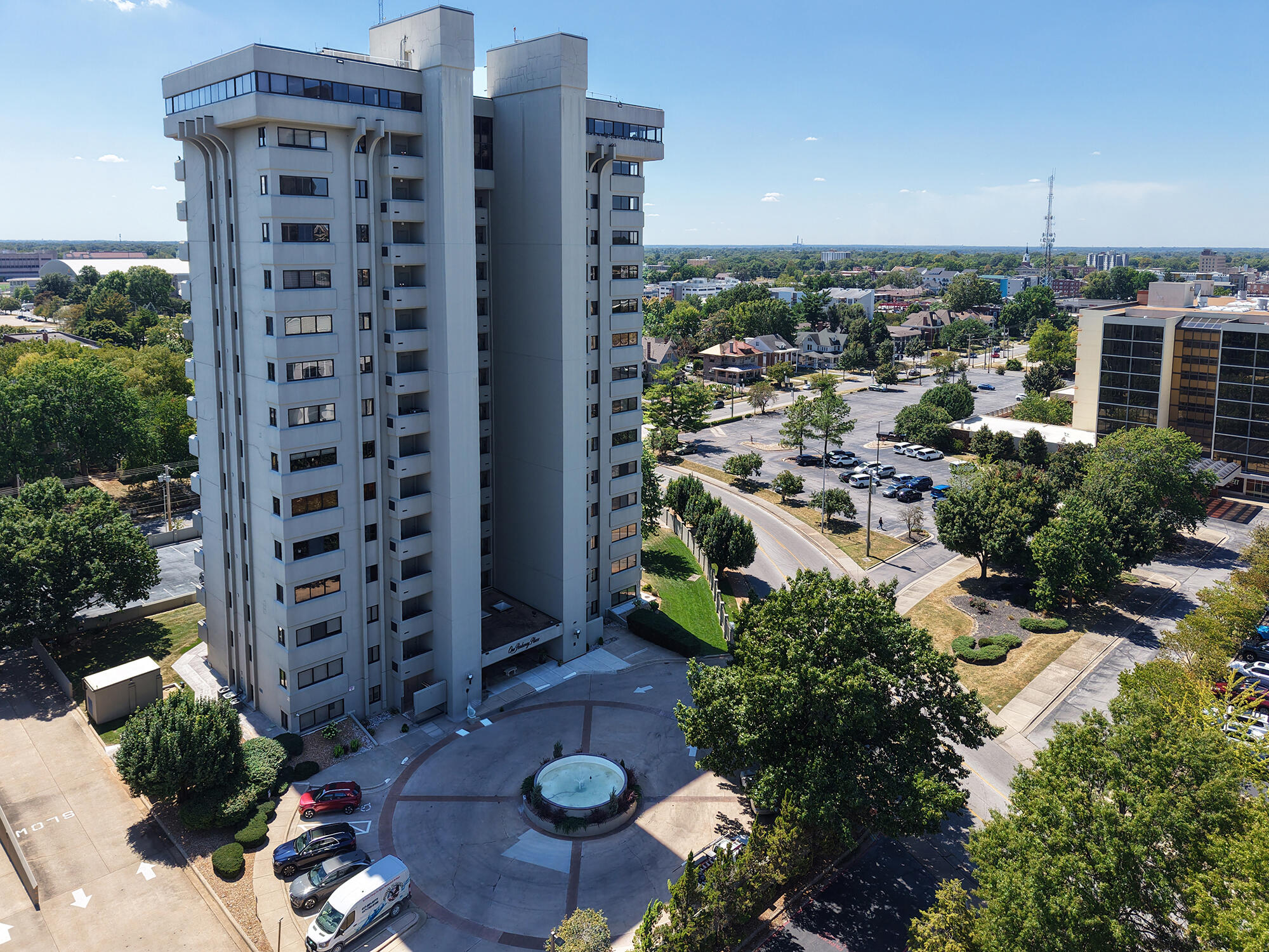 main property photo 30