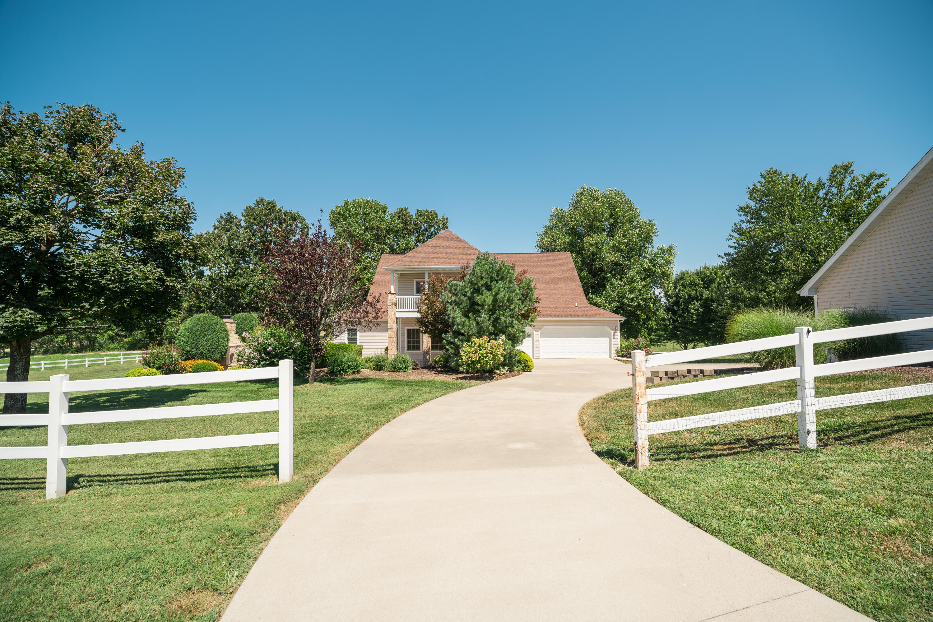 main property photo 114