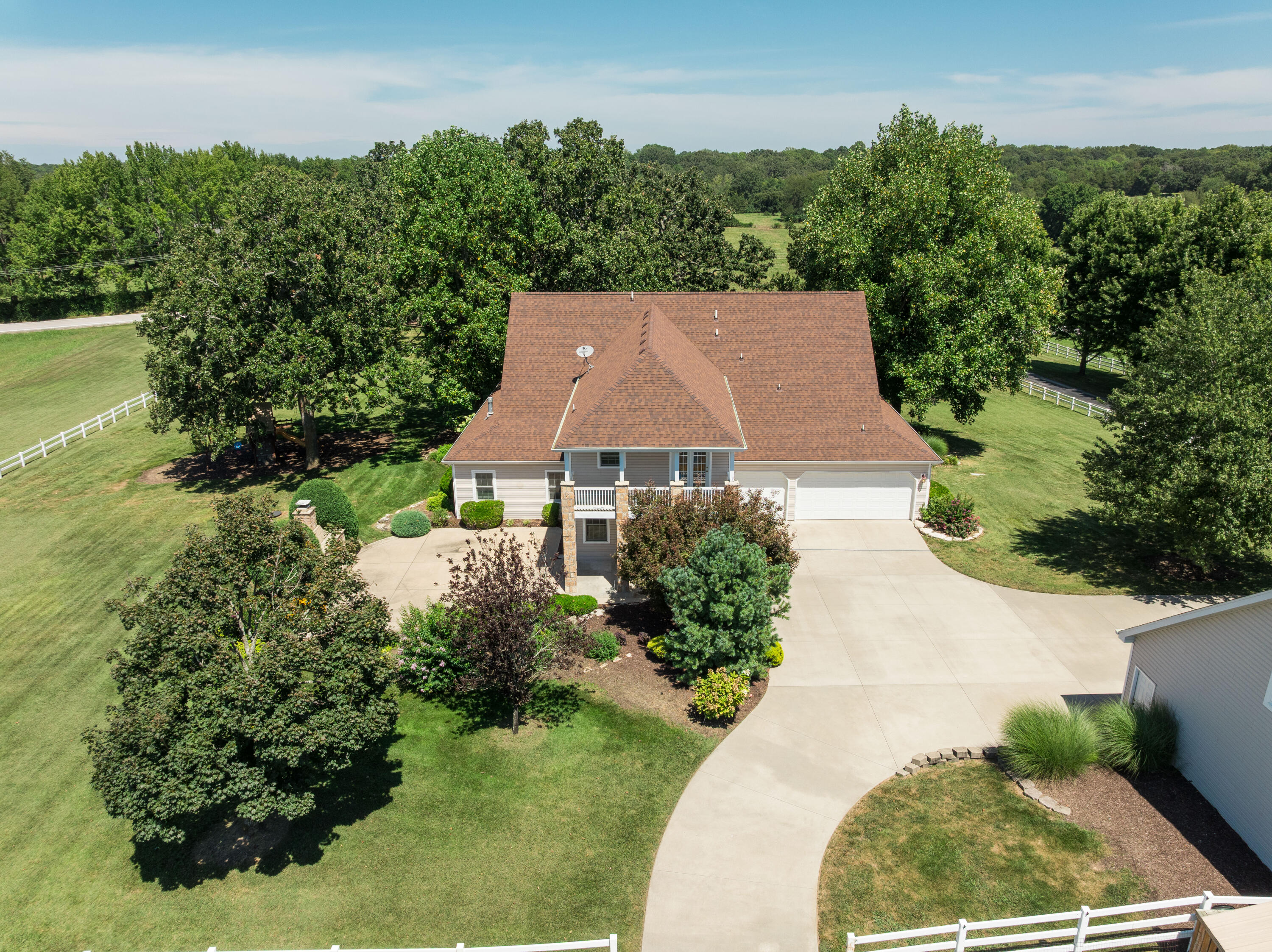 main property photo 129