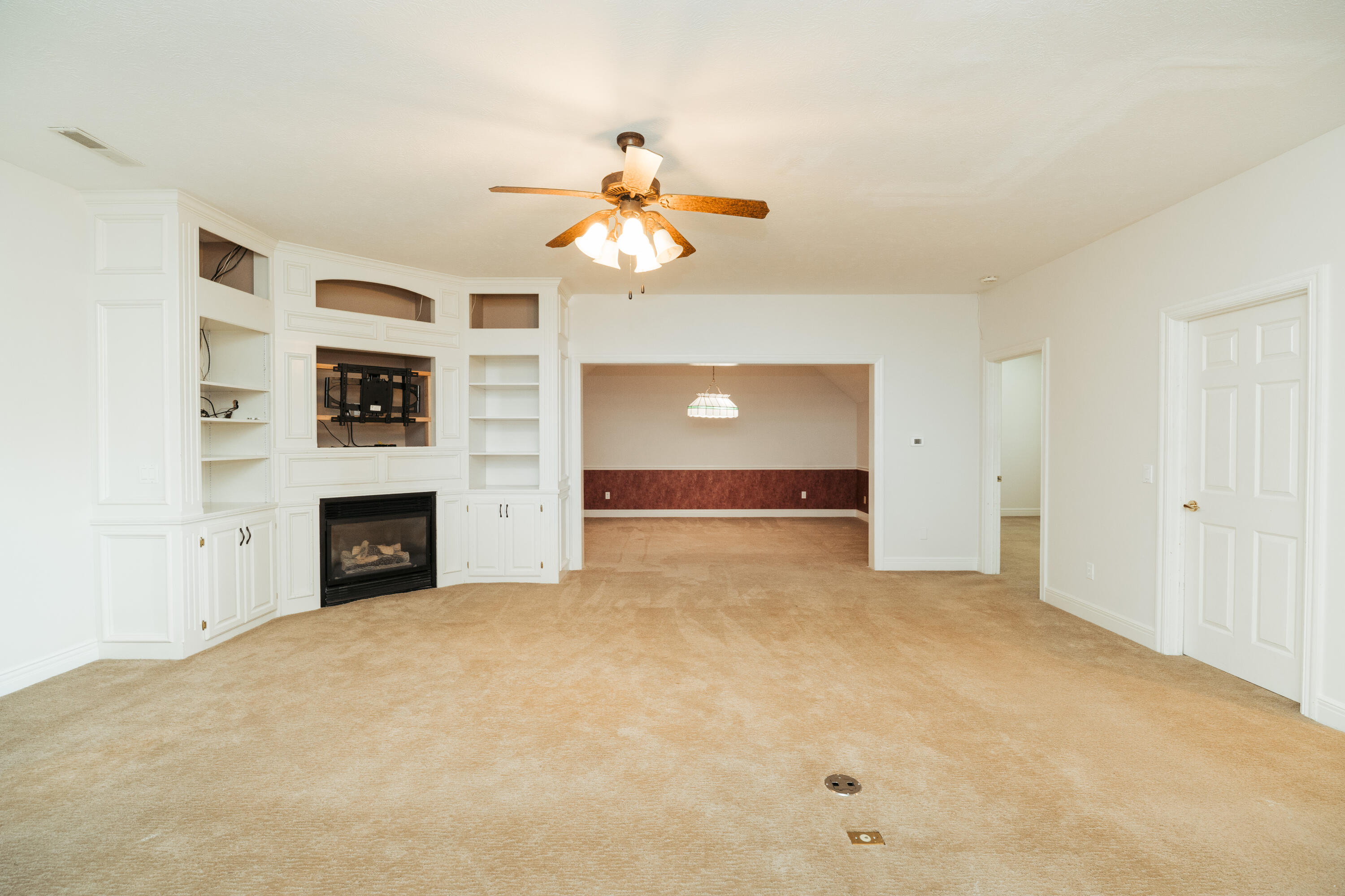 main property photo 68