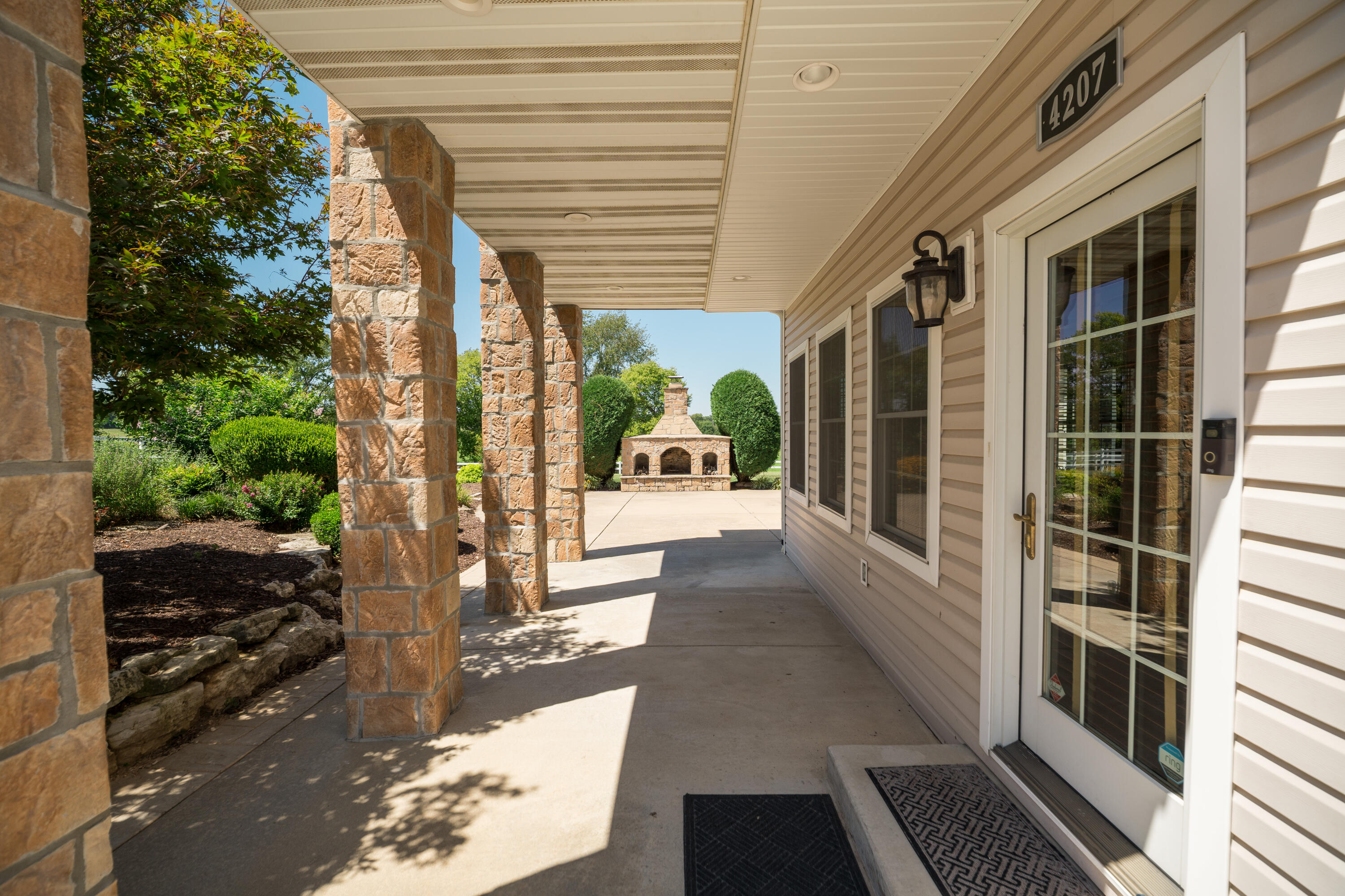 main property photo 8