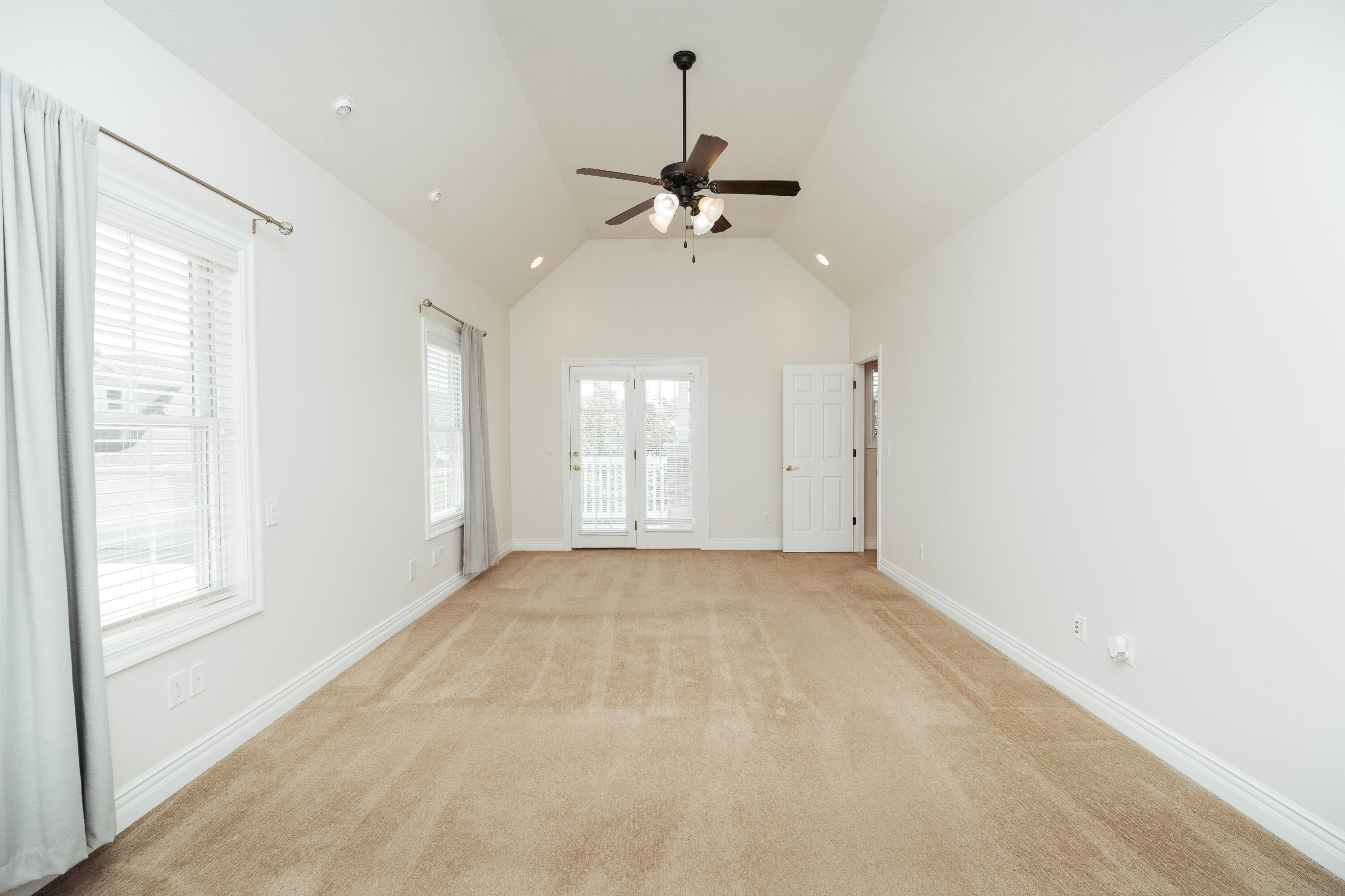 main property photo 84